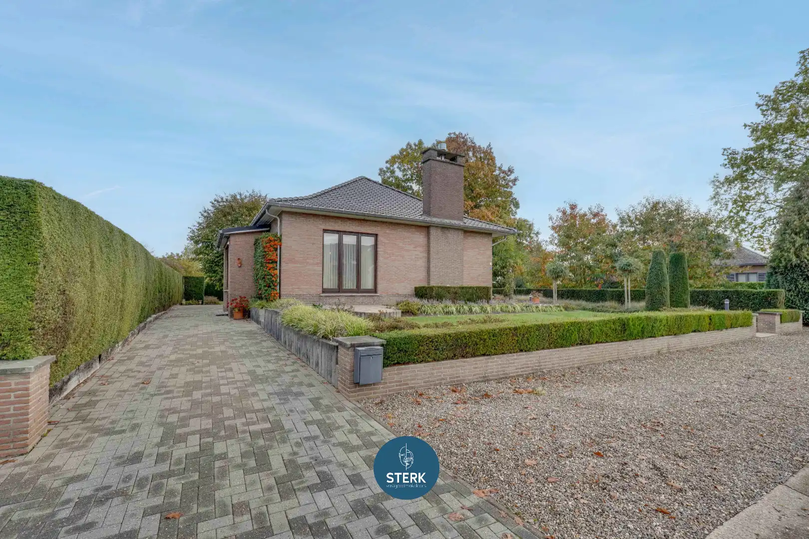 VRIJSTAANDE WONING MET EEN PRACHTIGE TUIN OP EEN GELIEFDE LOCATIE TE LANAKEN ! foto 22