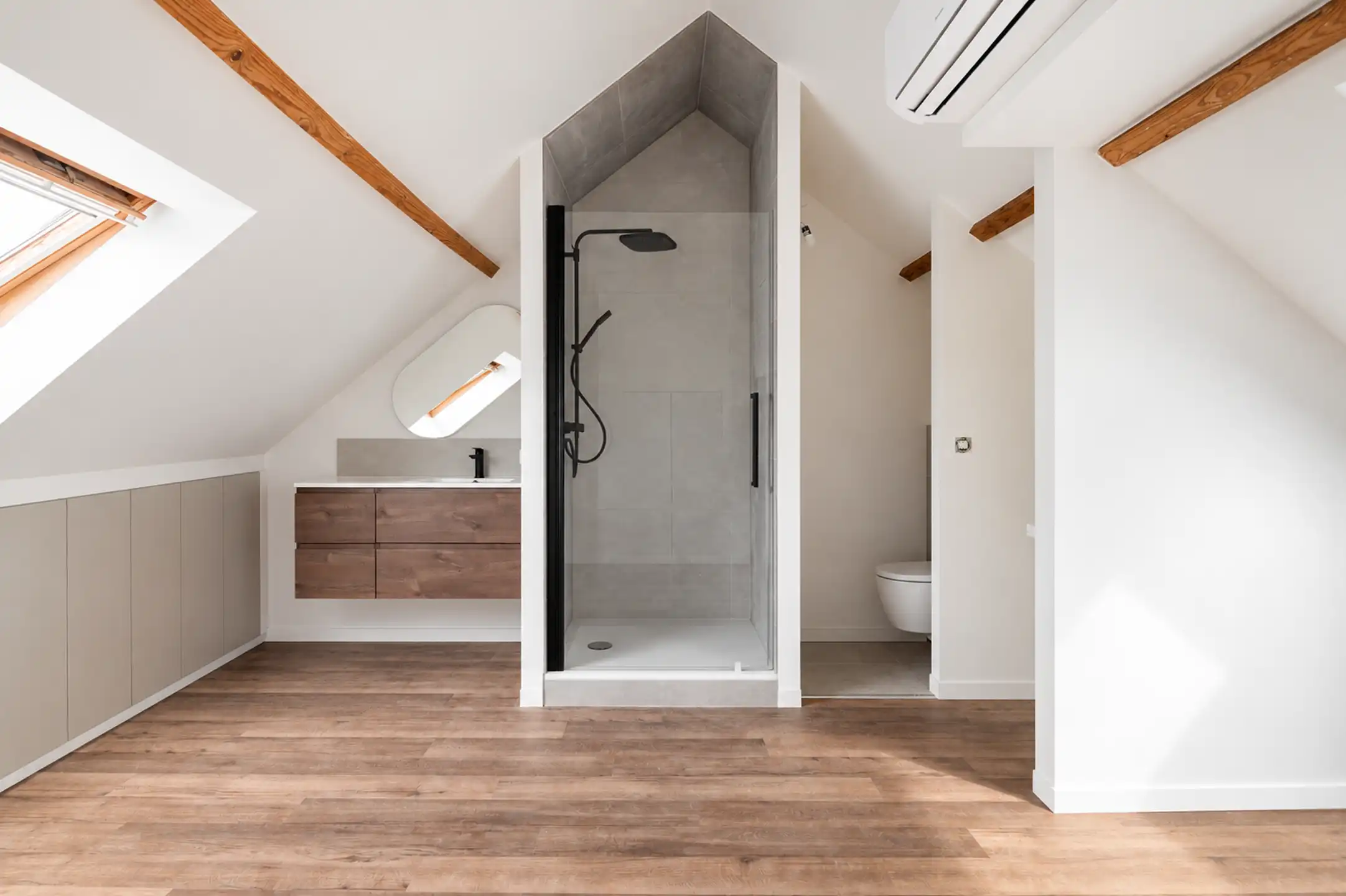Prachtig gerenoveerde woning in het centrum van Aartselaar foto 17