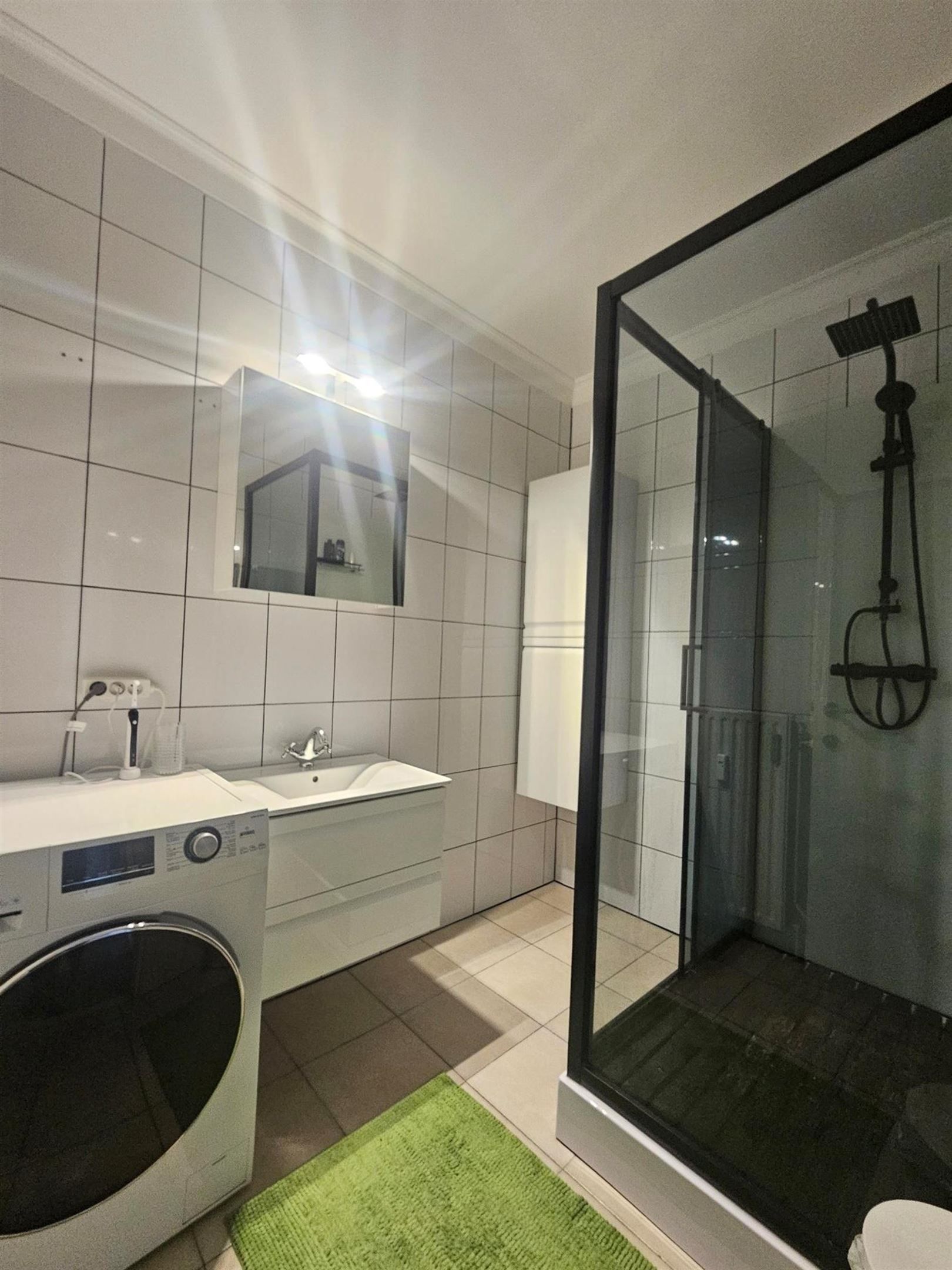 Appartement met 2slpks, 2 terrassen en garage. foto 9