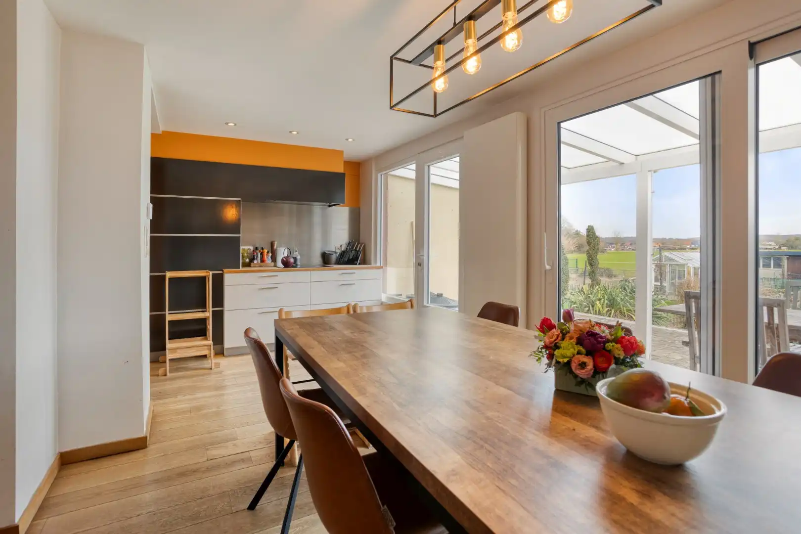 Woning met 4 slaapkamers, 2 badkamers, tuin, terras en autostaanplaats in Kessel-Lo! – EPC 206 kWh/m² - bewoonbare opp. 148 m² foto 9