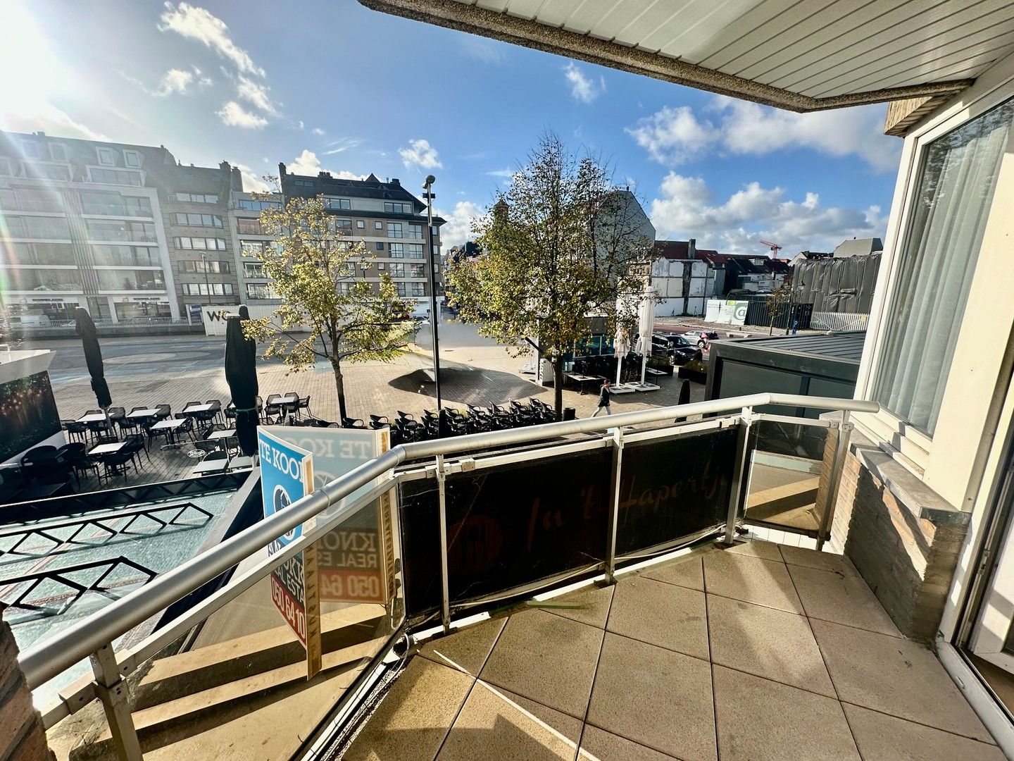 Twee slaapkamer appartement met terras gelegen aan het Alfred Verweeplein, centrum Knokke. foto 12
