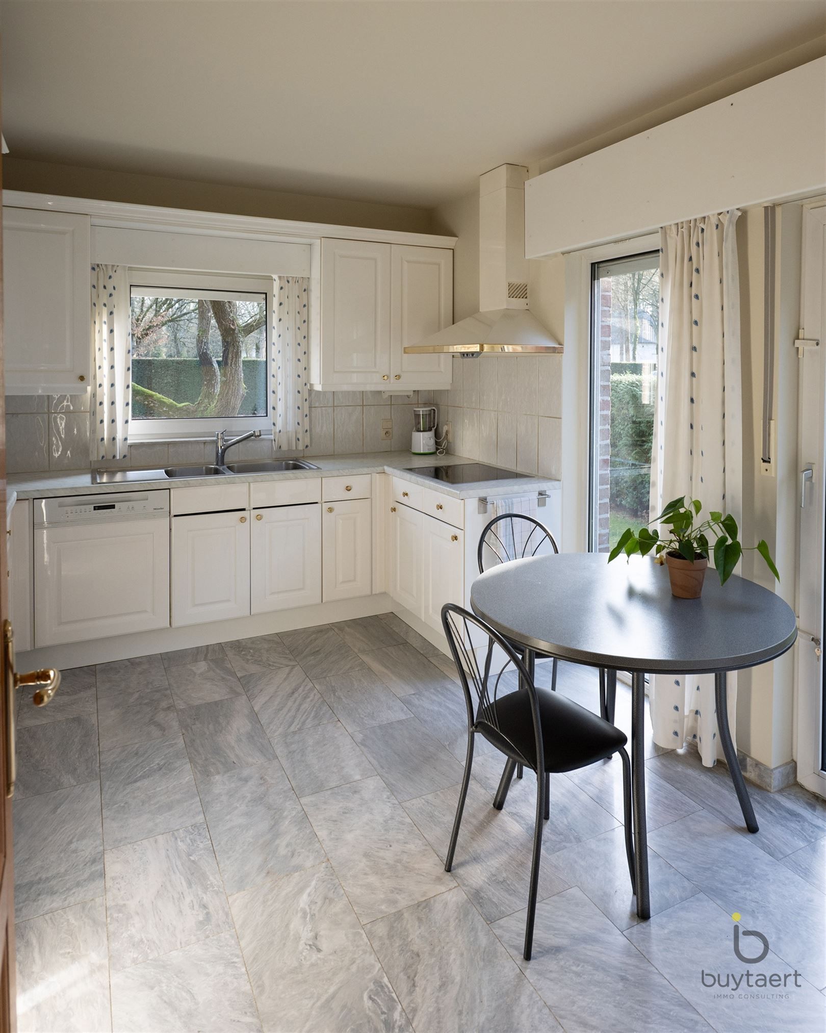 Verzorgde HOB nabij dorp Halle-Zoersel! foto 12