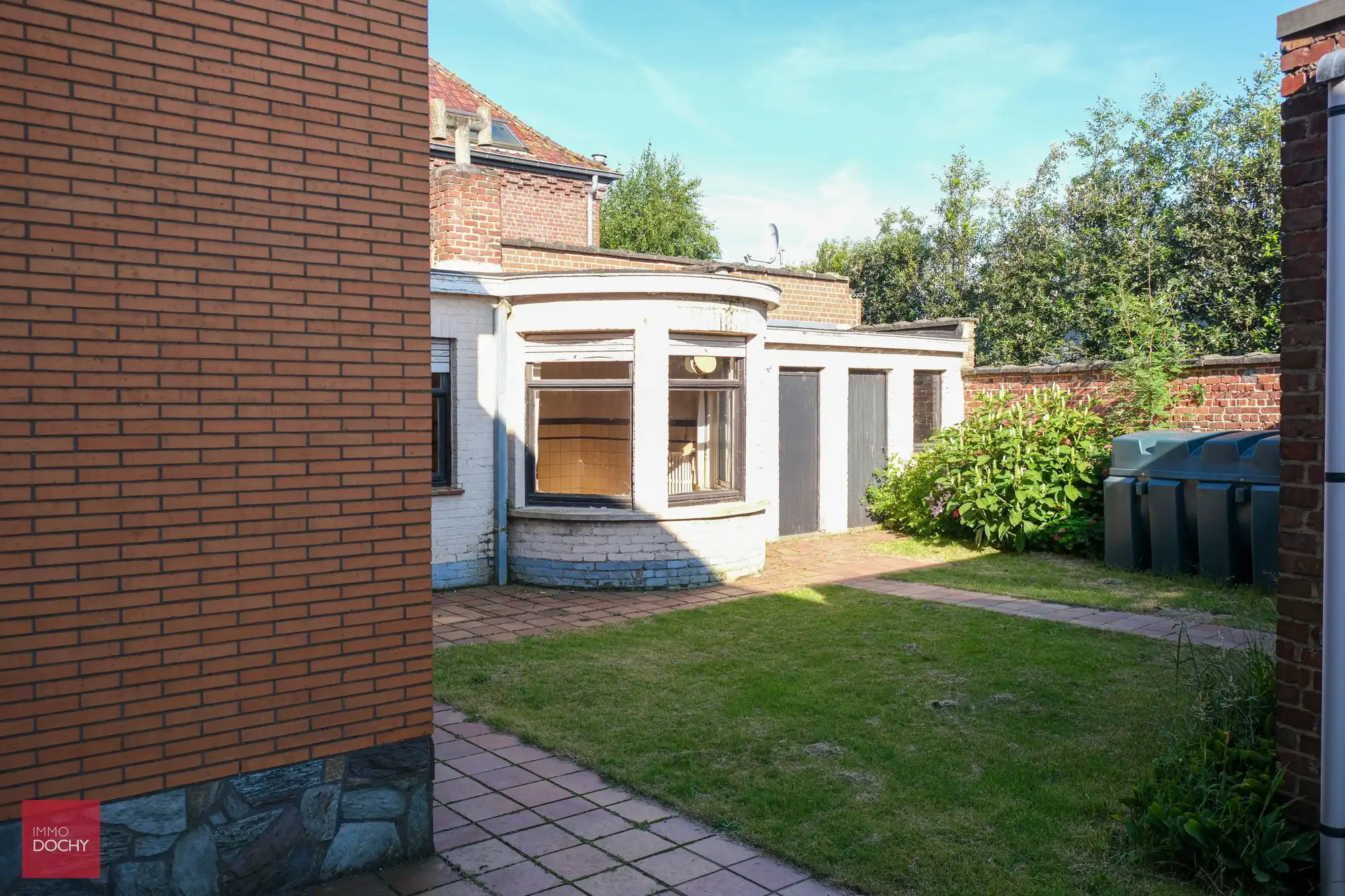 Zeer ruim burgerhuis (voormalige dokterswoning) geschikt voor bvb co-housing foto 5