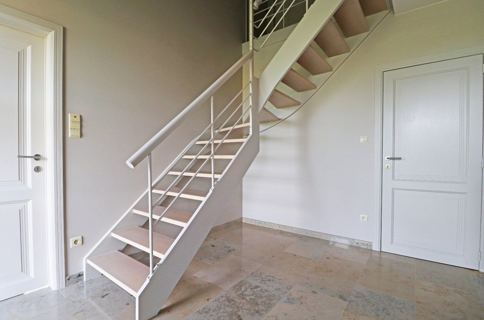 Verzorgde woning op een landelijke locatie foto 2