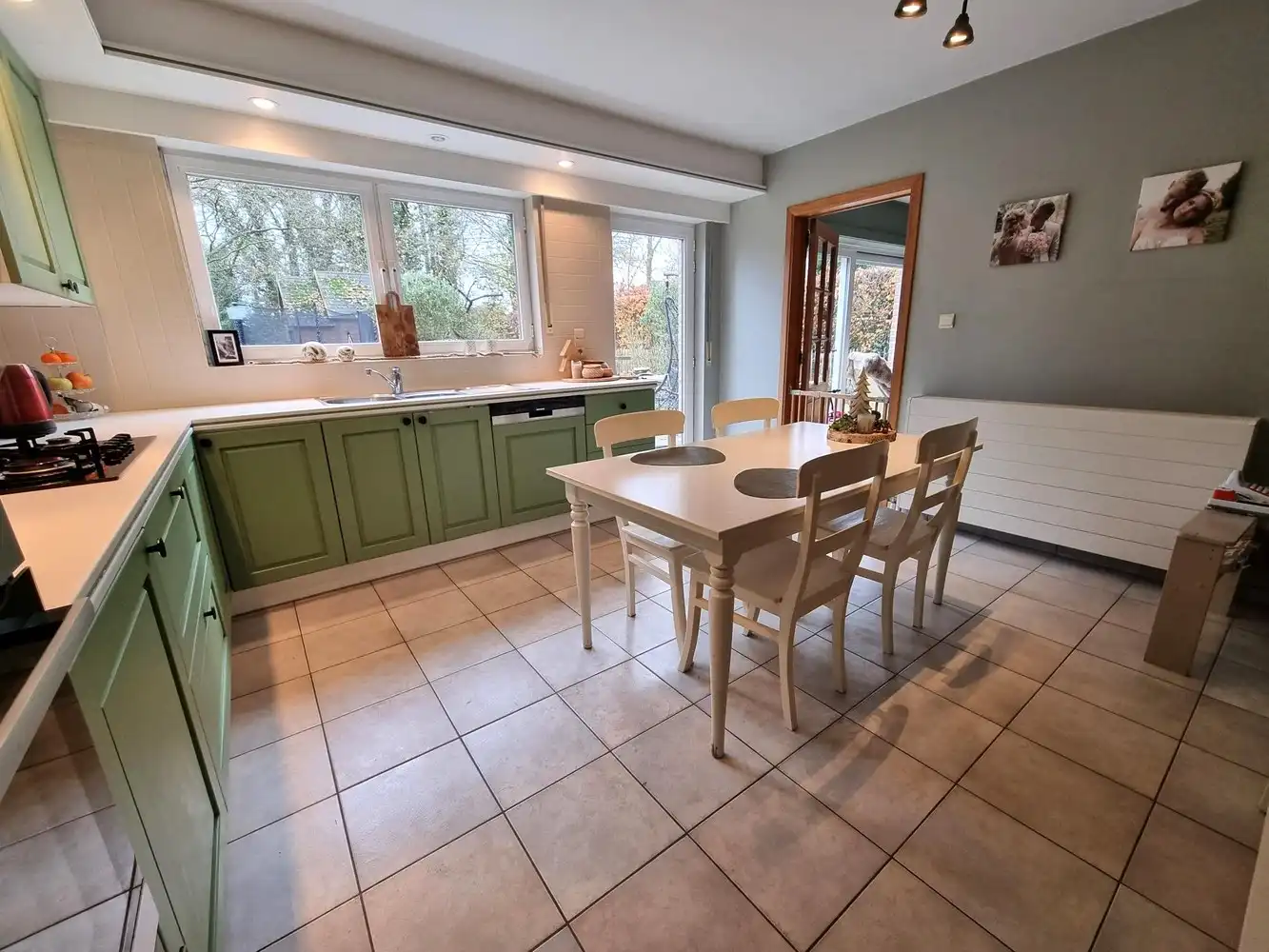 Verzorgde, instapklare woning te Hulshout, 3 slaapkamers, op een zuidgericht perceel van 14a35ca. foto 8