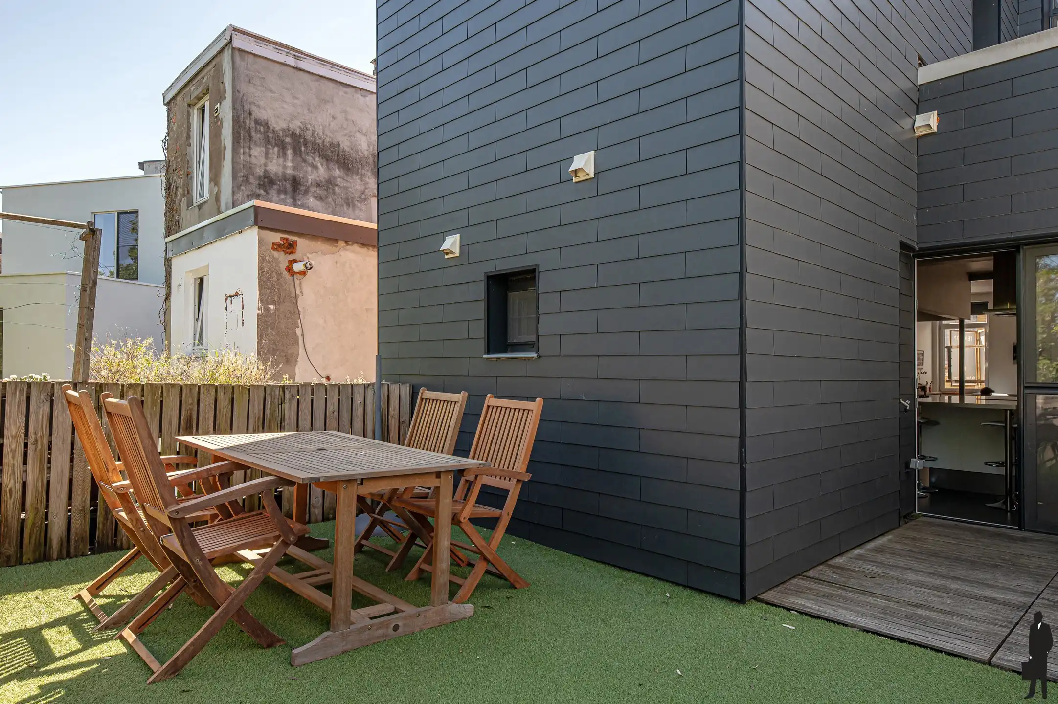 Ruime bel-étagewoning met 3 staanplaatsen en terras foto 8
