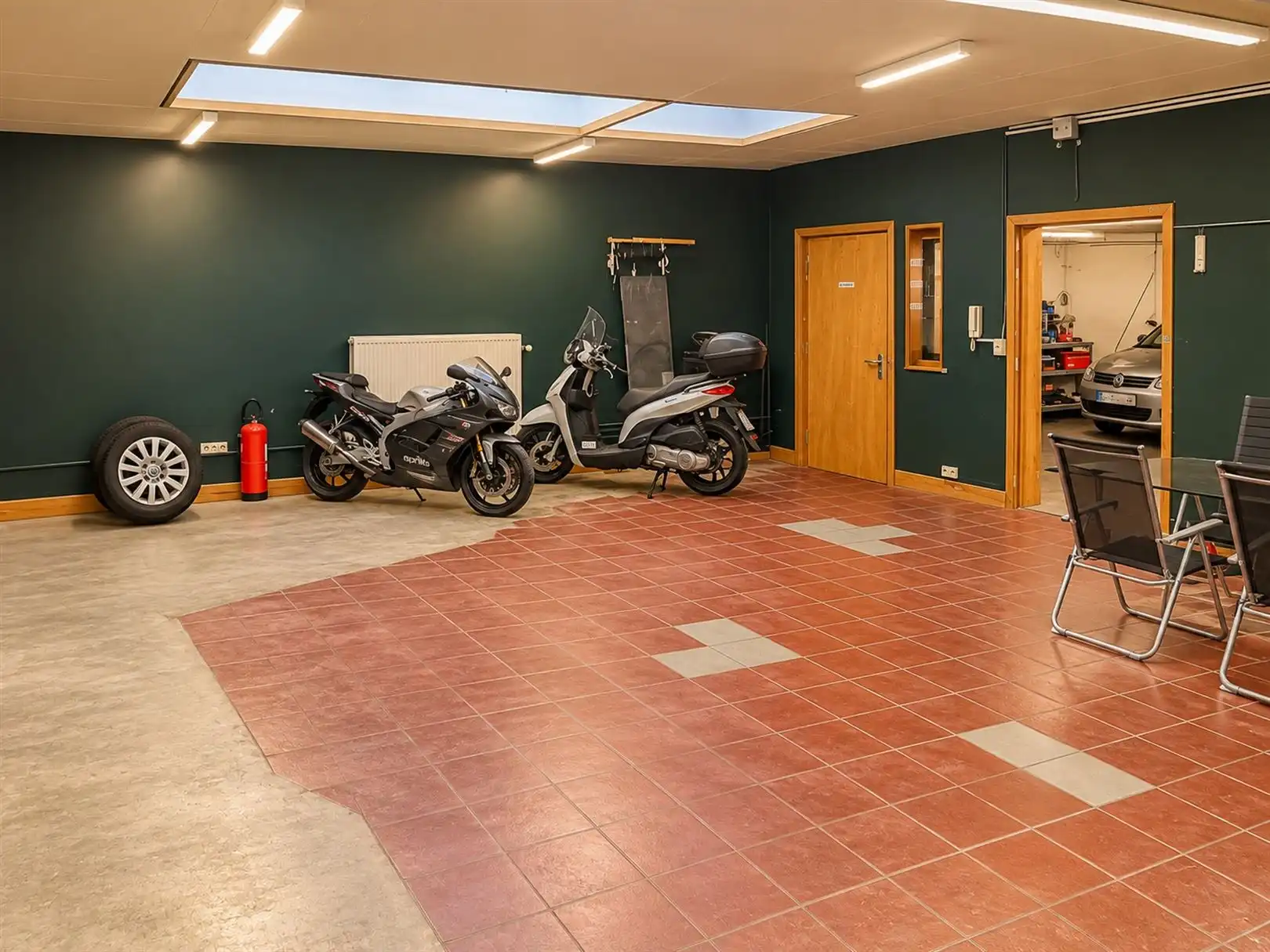 Opbrengsteigendom met twee appartementen en magazijn te Sint-Niklaas foto 22