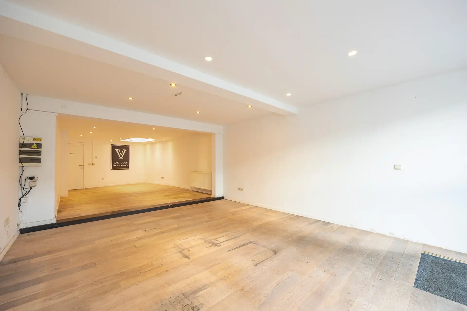 Handelsgelijkvloers op toplocatie in centrum foto 4