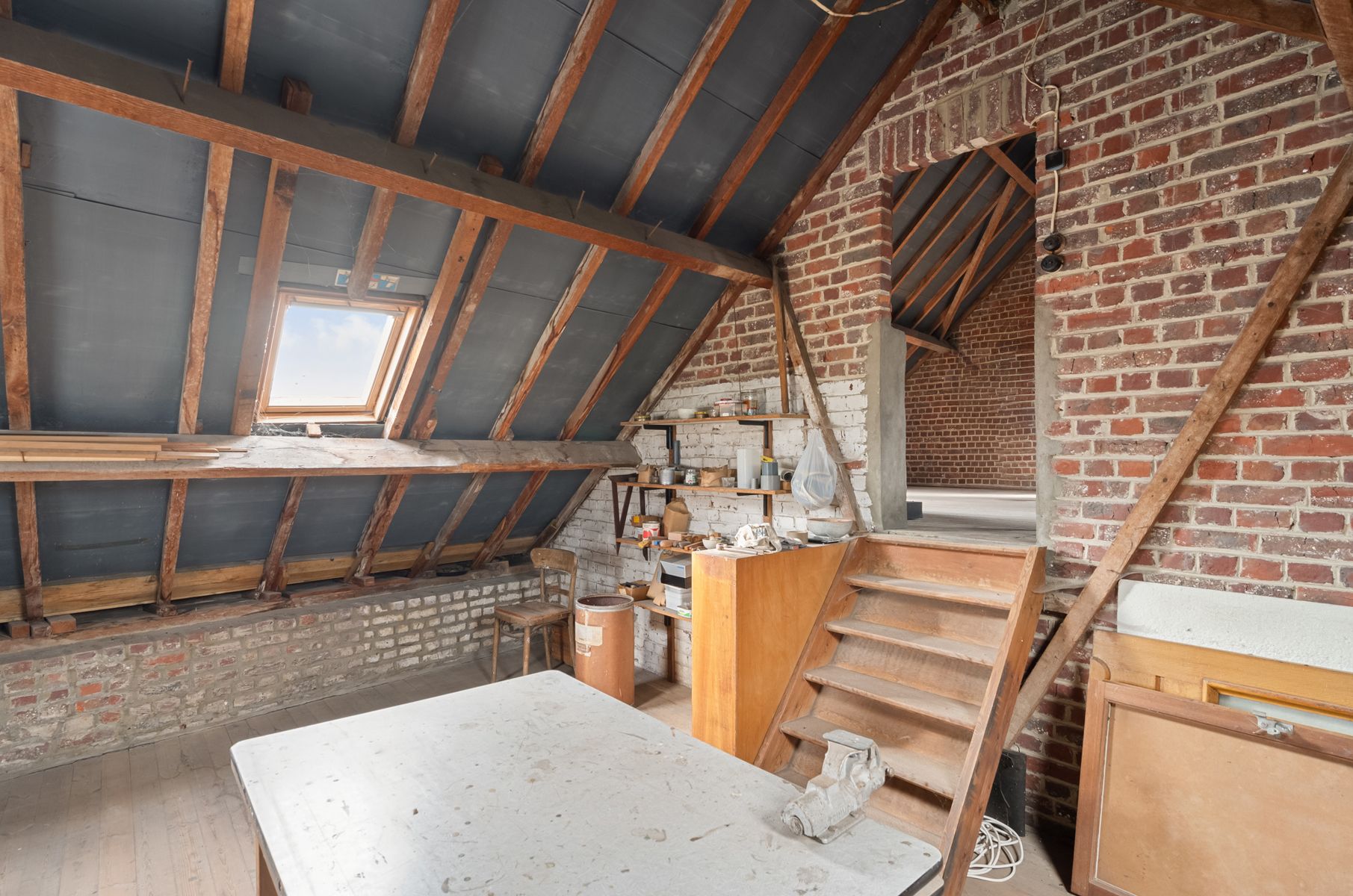 Ruime woning met 3 slaapkamers foto 16