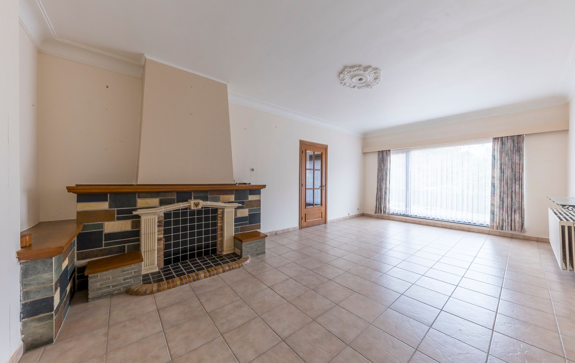 TE KOOP: Te renoveren gezinswoning met ruime tuin in Opglabbeek (Oudsbergen) foto 5