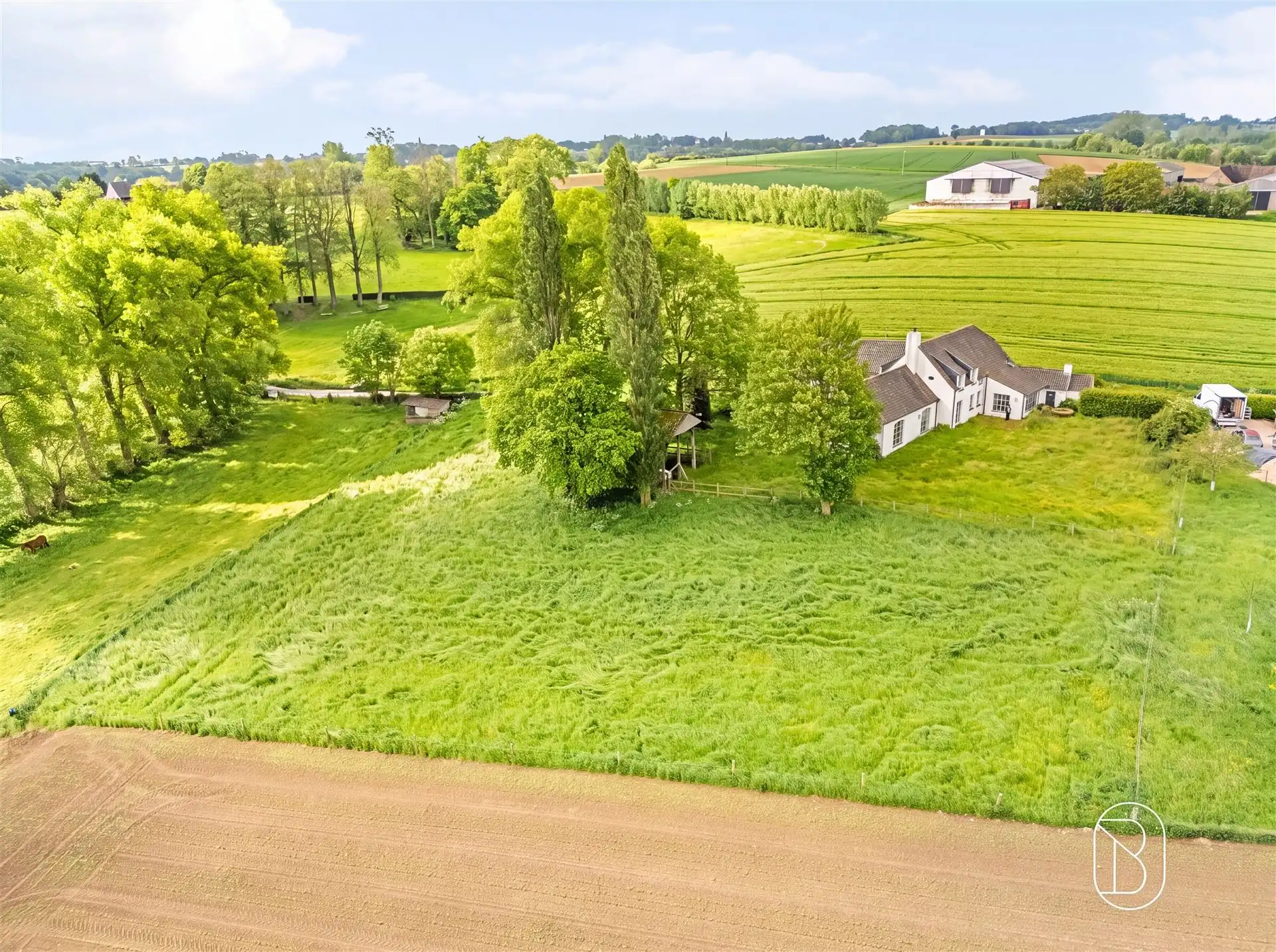 Charmant landhuis op 5.500m² met uniek zicht! foto 5
