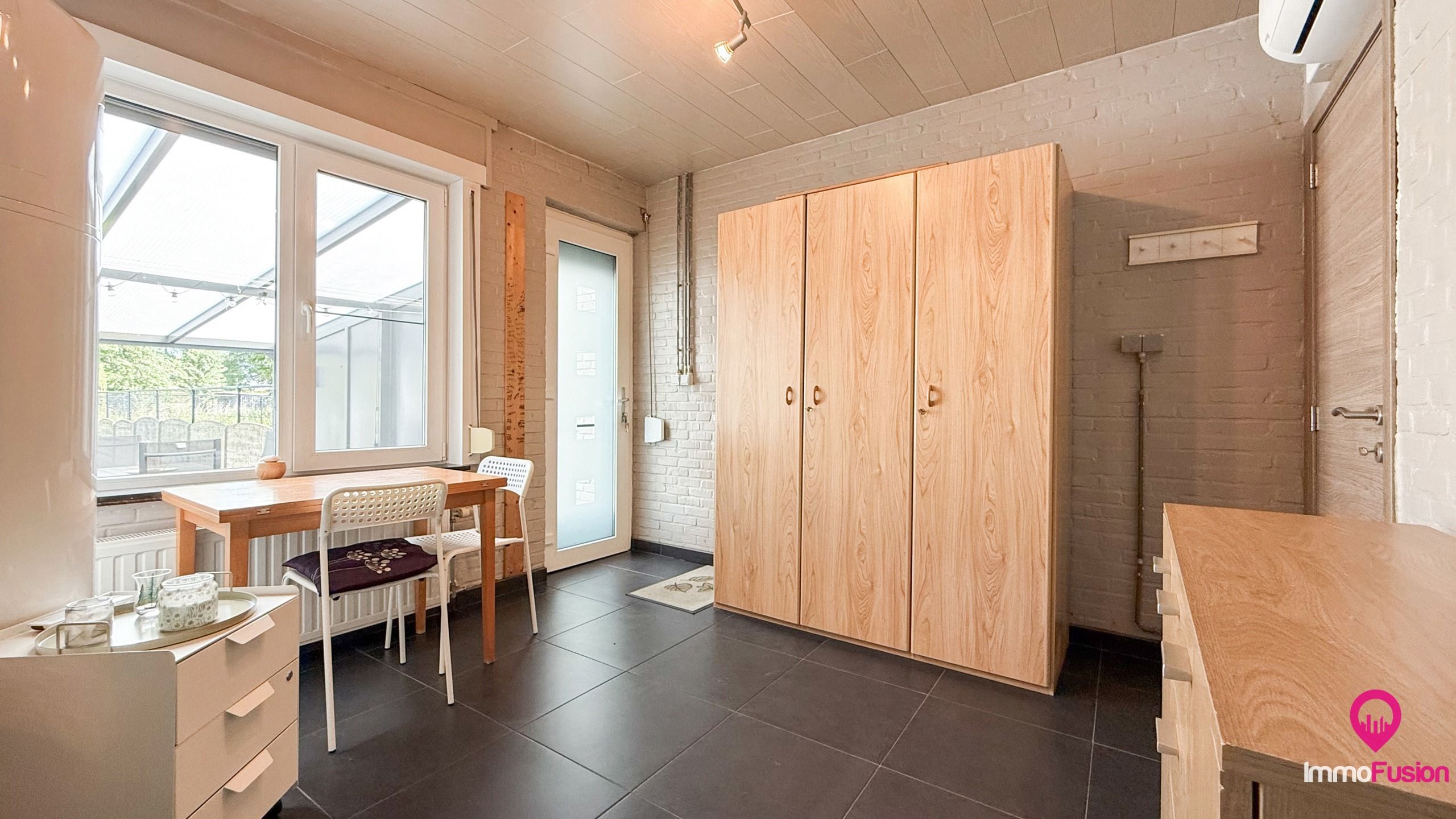Praktische bungalowwoning met prachtige tuin en zwemvijver! foto 22