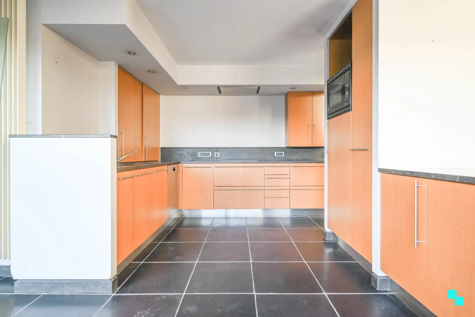 Riante handelswoonst in Waregem foto 20