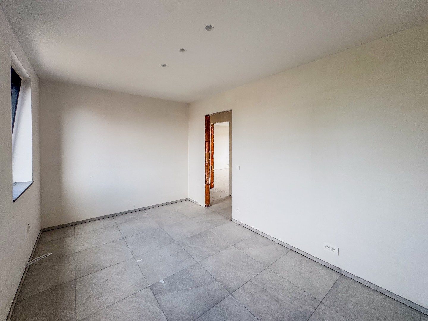 Energiezuinige nieuwbouwwoning met 3 slaapkamers, ruime garage en tuin. foto 19
