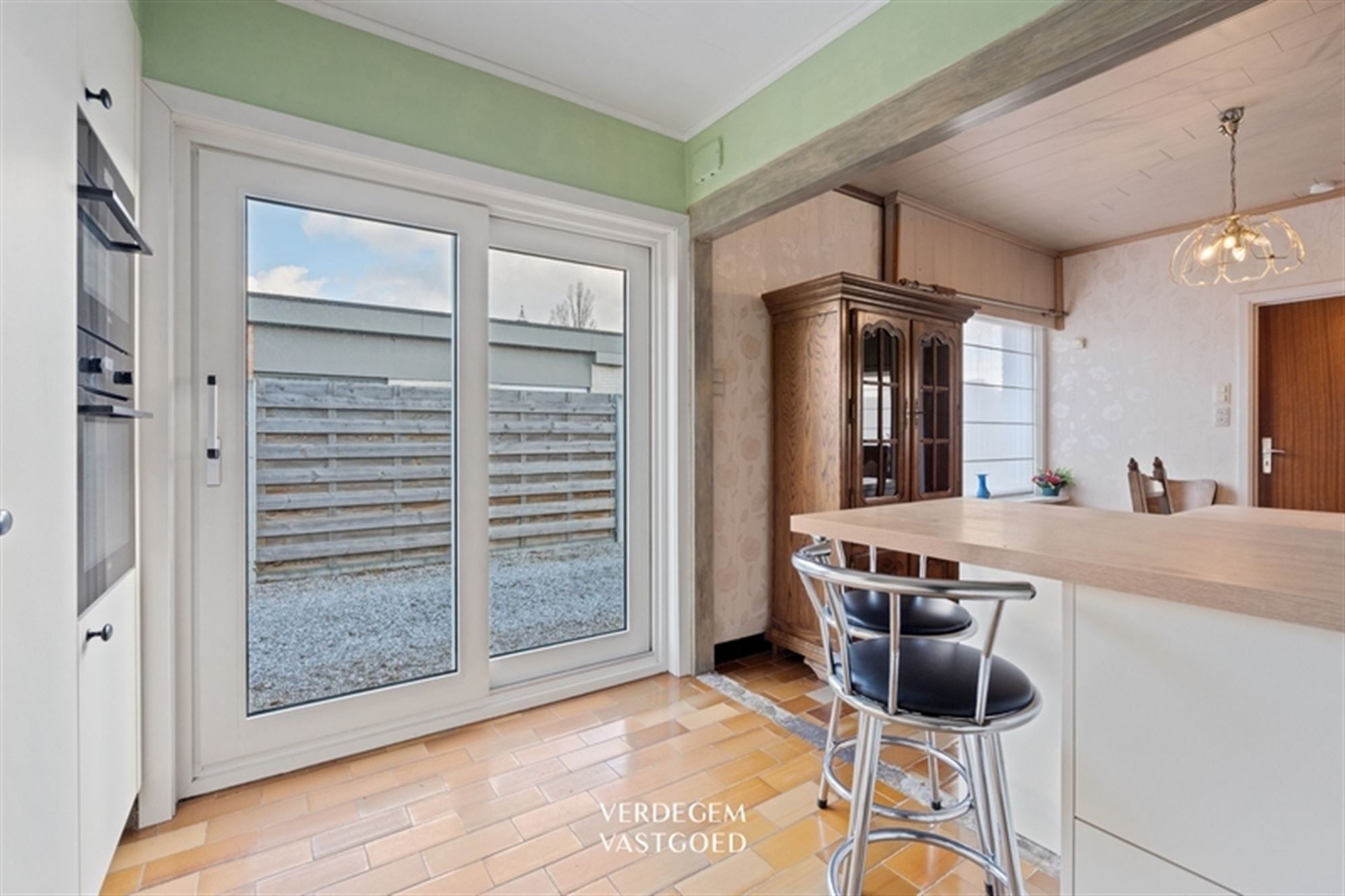 Te renoveren bungalow met 3 slaapkamers in fijne woonbuurt foto 8