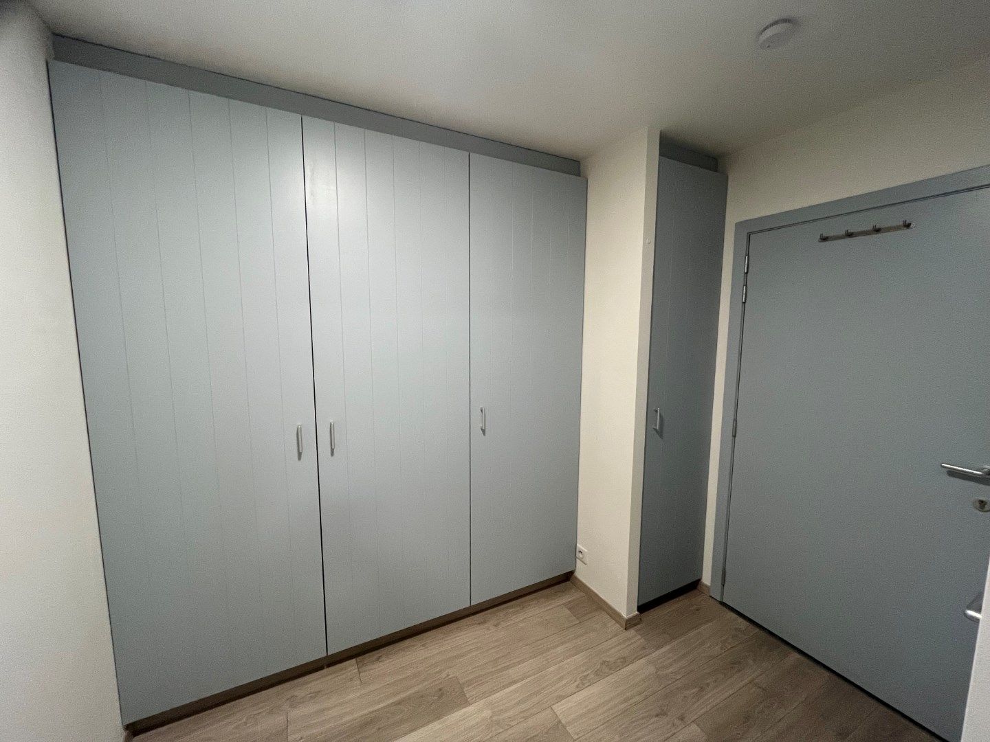 Hip appartement in 2de lijn van de zeedijk in het bruisende Mariakerke foto 10