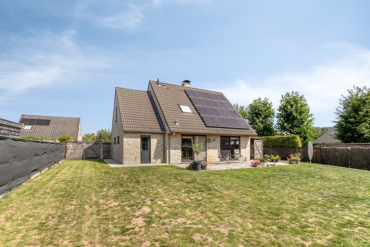 Alleenstaande woning aan de groene stadsrand van Ronse foto 16