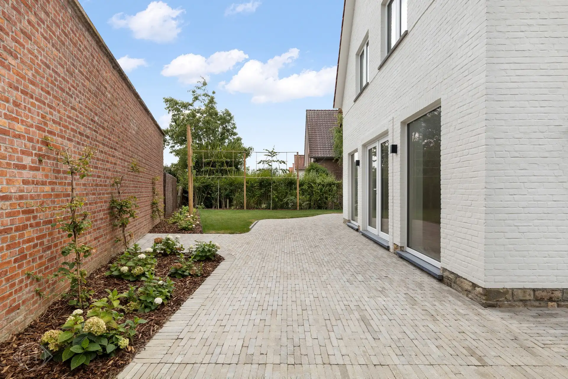 Gerenoveerde villa in gegeerde wijk Ter Elst foto 37