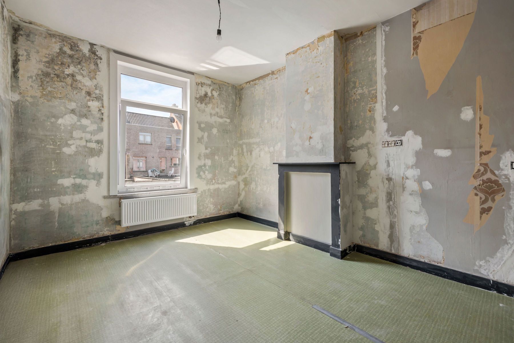 Vernieuwde woning met 4 slaapkamers en zonnig terras! foto 9