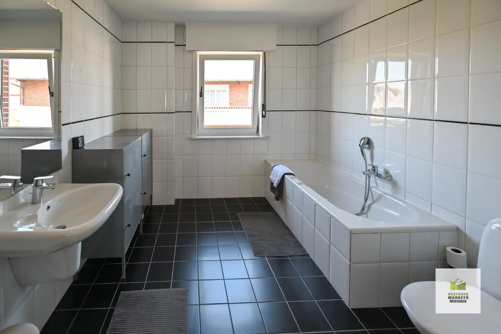 Centraal en rustig gelegen woning met 3slpk, garage en tuin foto 19