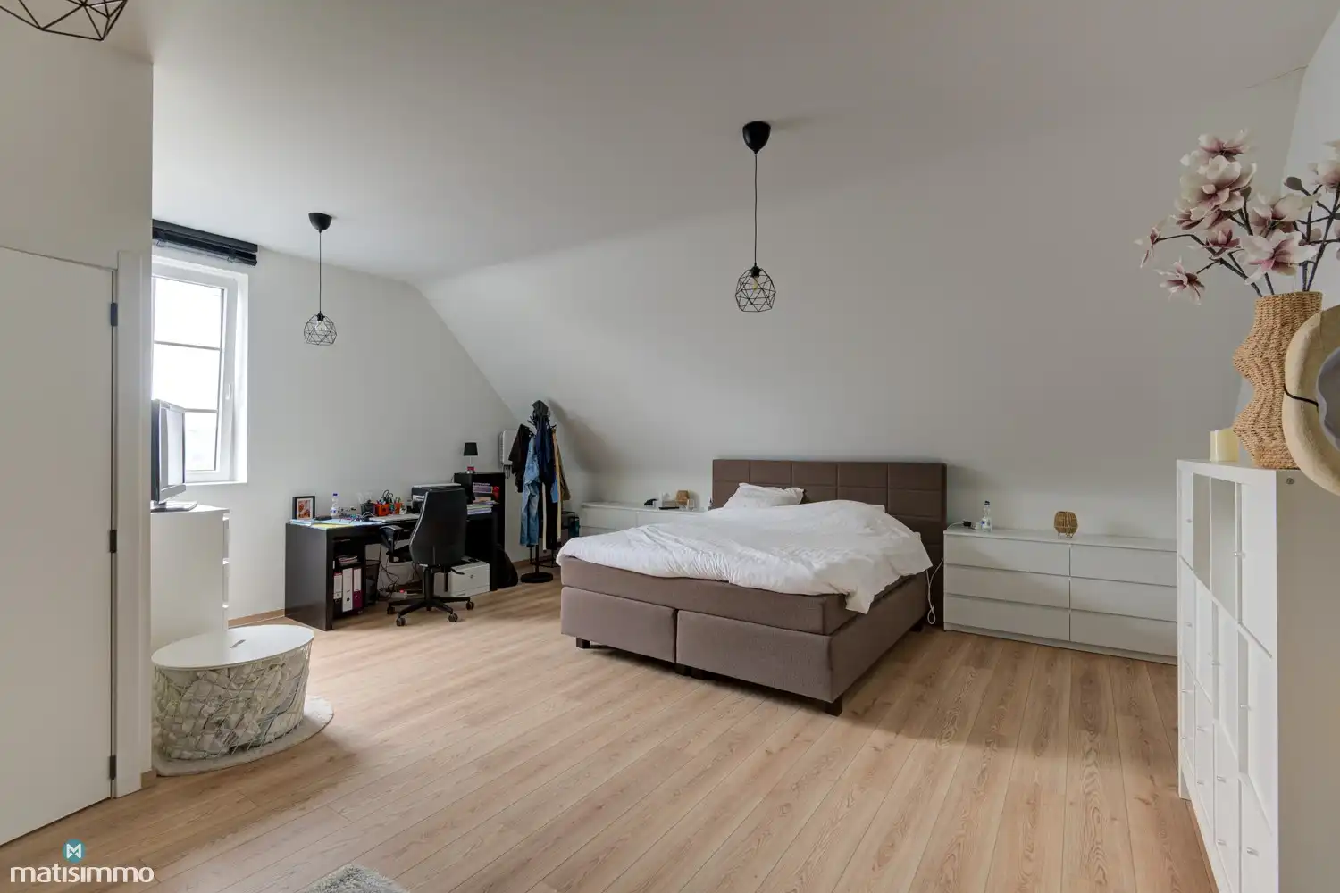 RUIME NIEUWBOUWWONING MET 4 SLAAPKAMERS EN RUIME TUIN TE MARTENSLINDE (BILZEN) foto 18