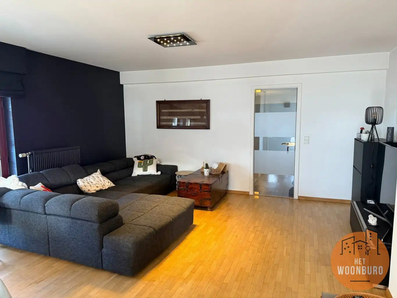 Ruim appartement met 2 slpks, bureau, kelder en staanplaats foto 7