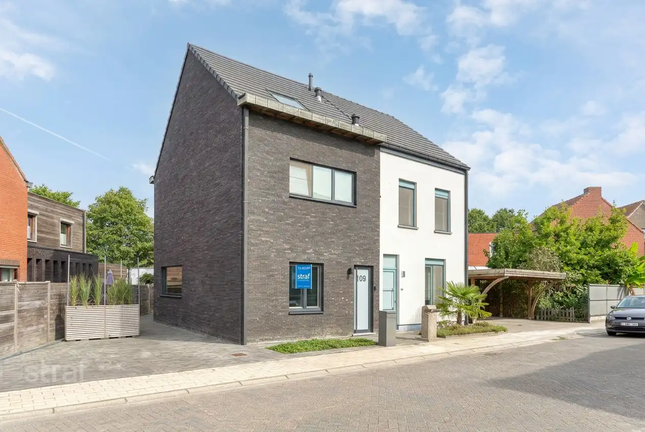 Bijna-nieuwbouwwoning met 4 slpks in hartje Zwijndrecht foto 24