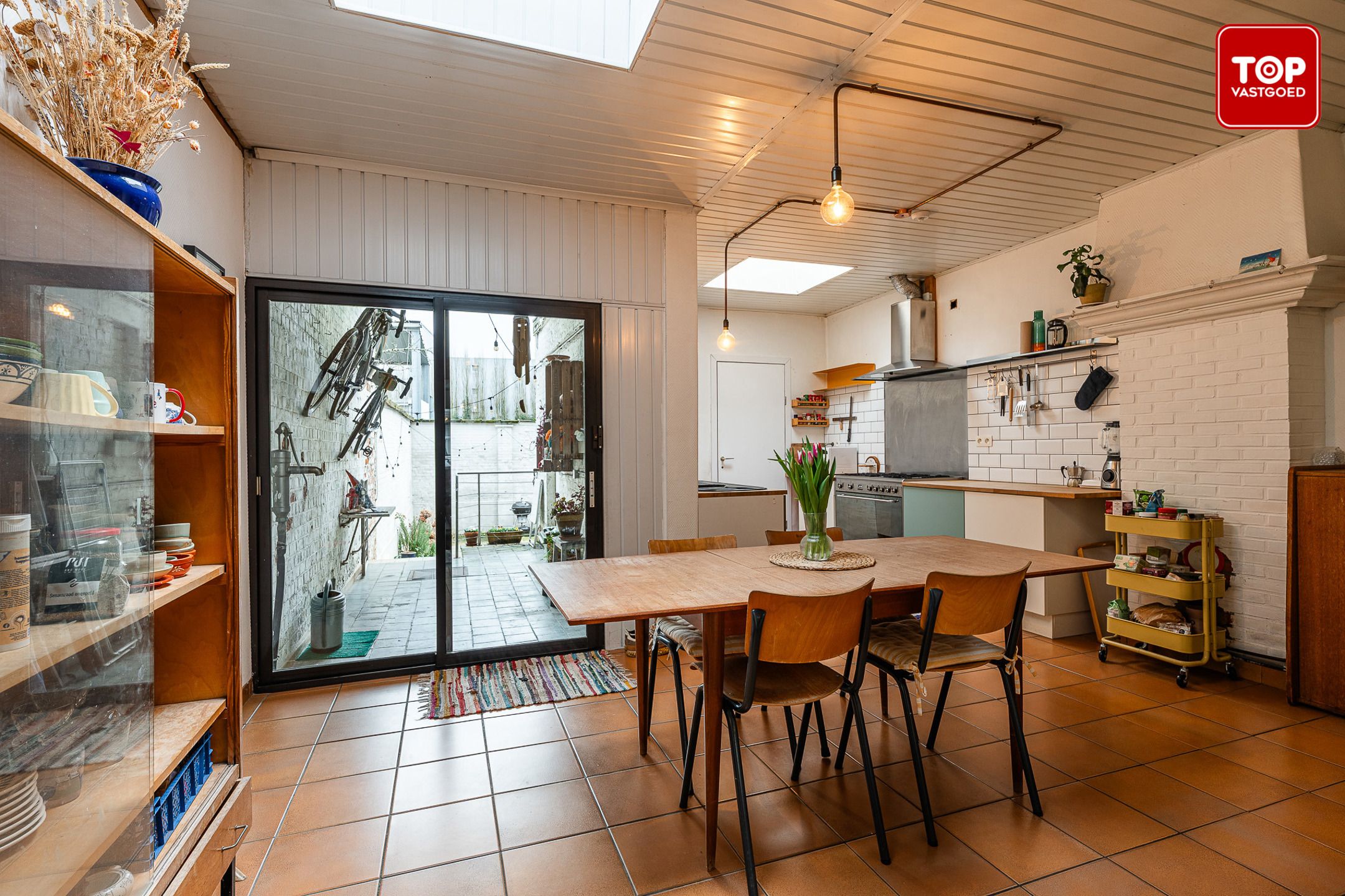 Leuke gezinswoning met 3 slaapkamers en tuin.  foto 7