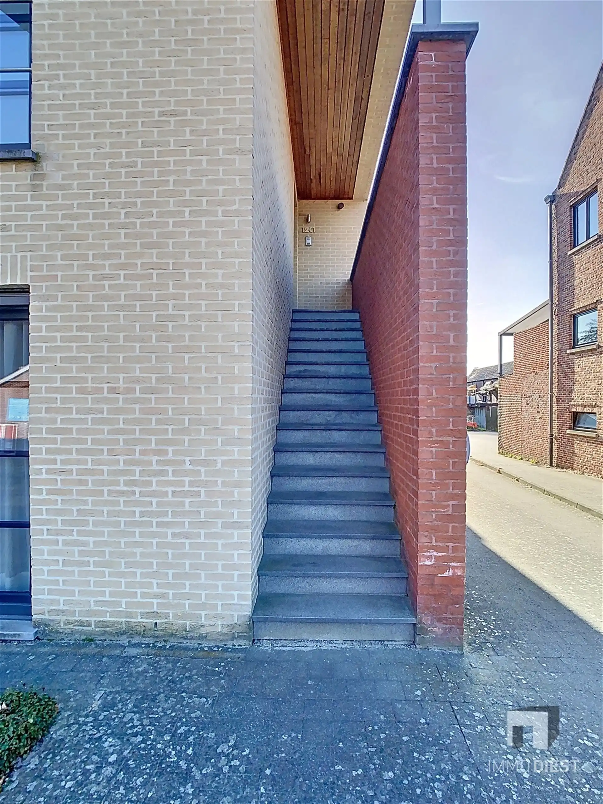 Ruim en energiezuinig duplexappartement (100 m²) met zonnig terras in Schaffen foto 18