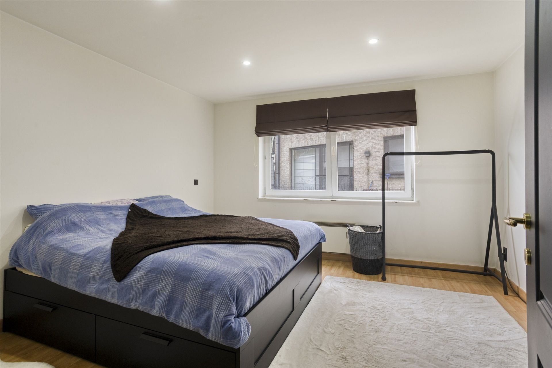 Ruim gelijkvloers appartement met 1 kamer foto 9