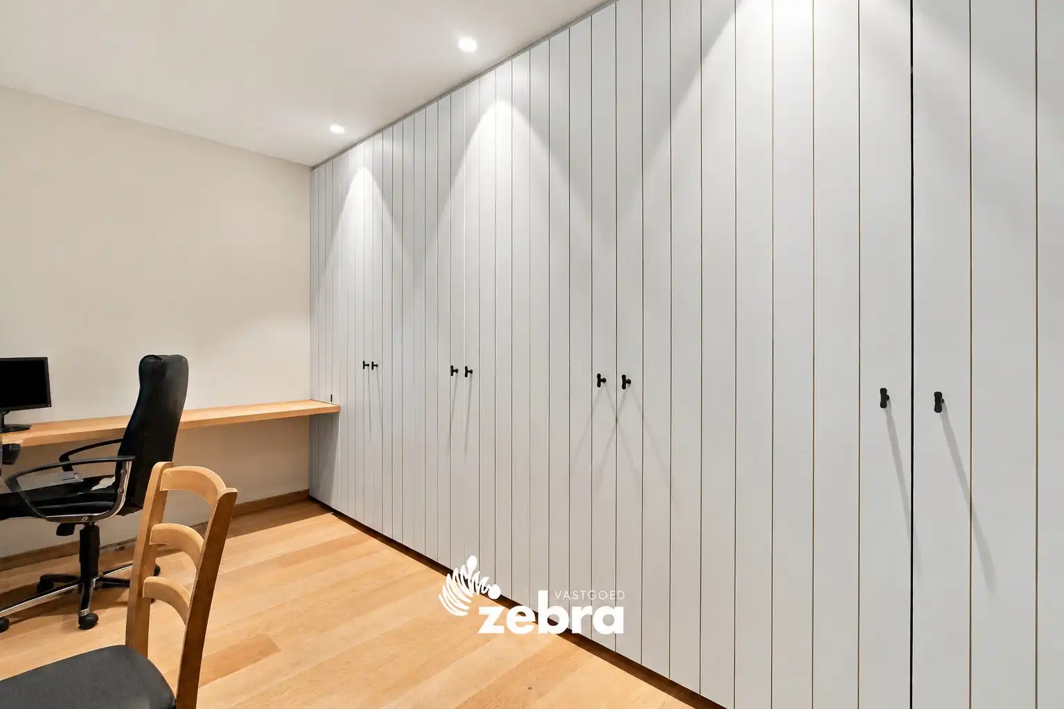 Halfopen bebouwing met loods (288 m²) te Rumbeke! foto 9