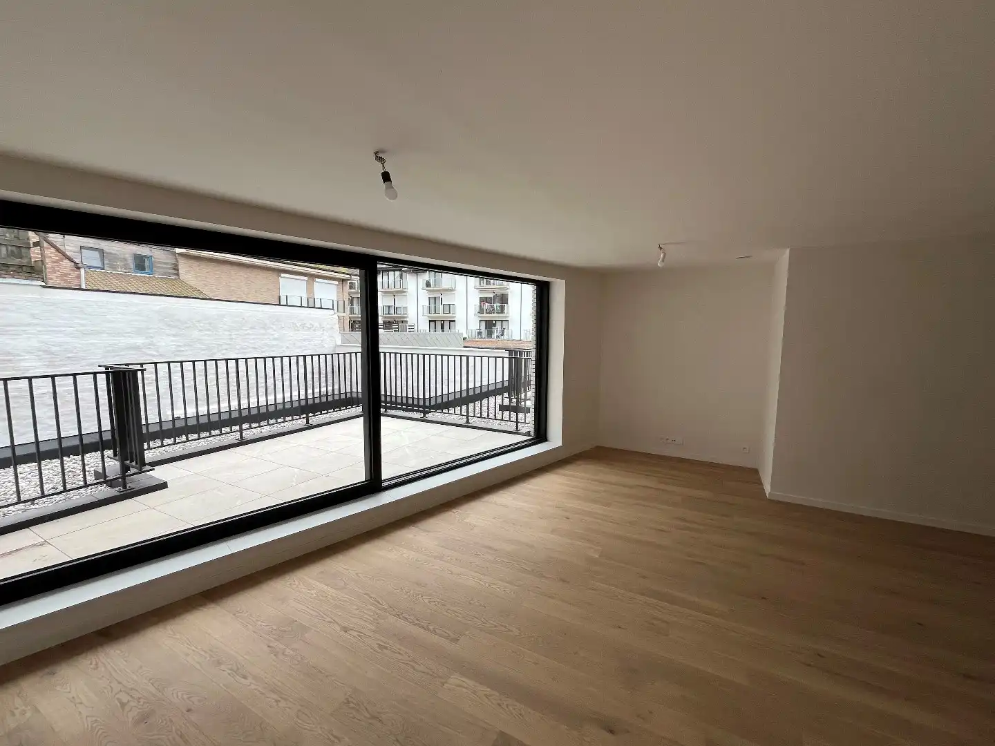 Nieuwbouwappartement nabij het strand foto 7