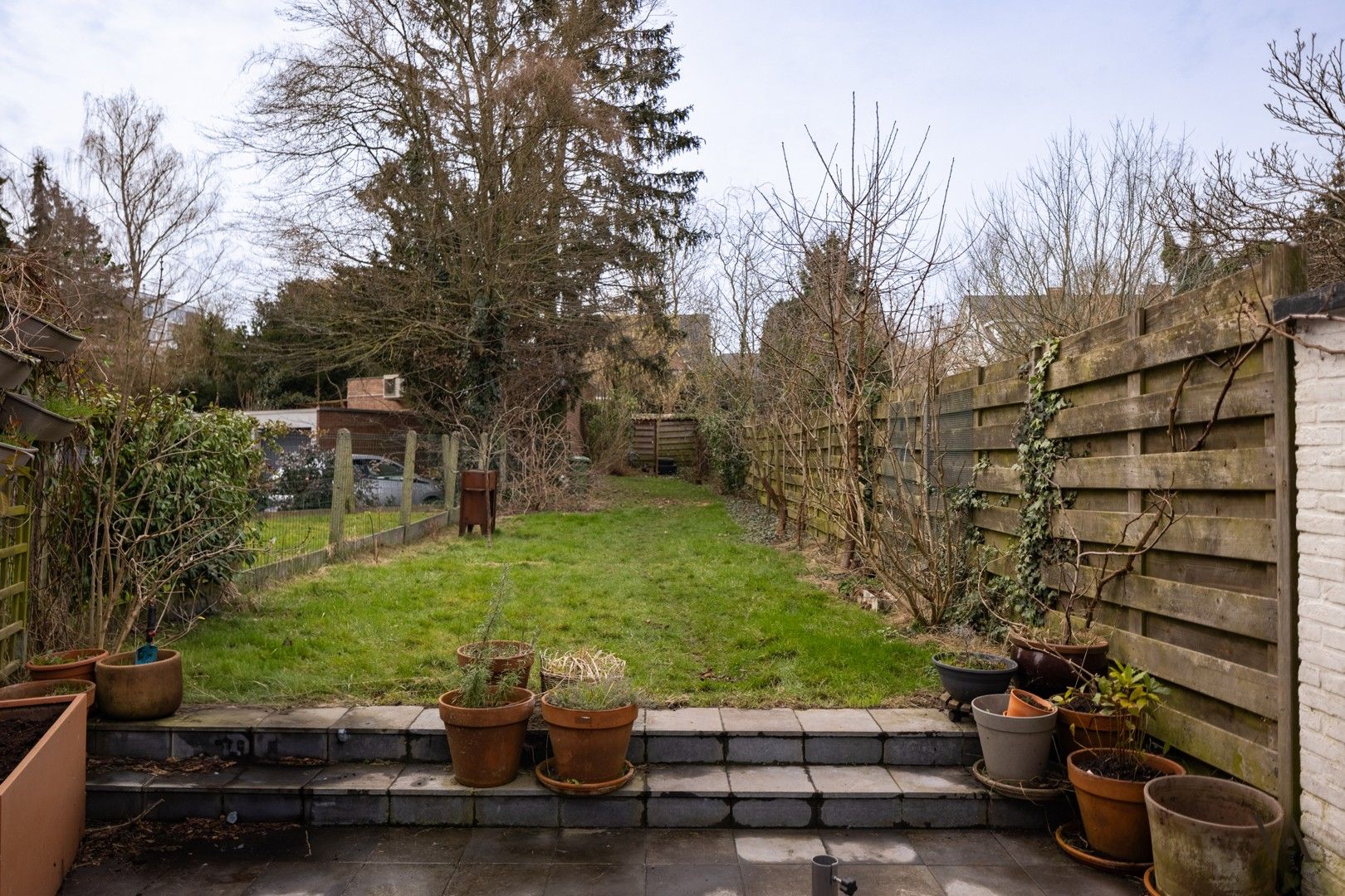 Gerenoveerde rijwoning met tuin in populaire buurt foto 16