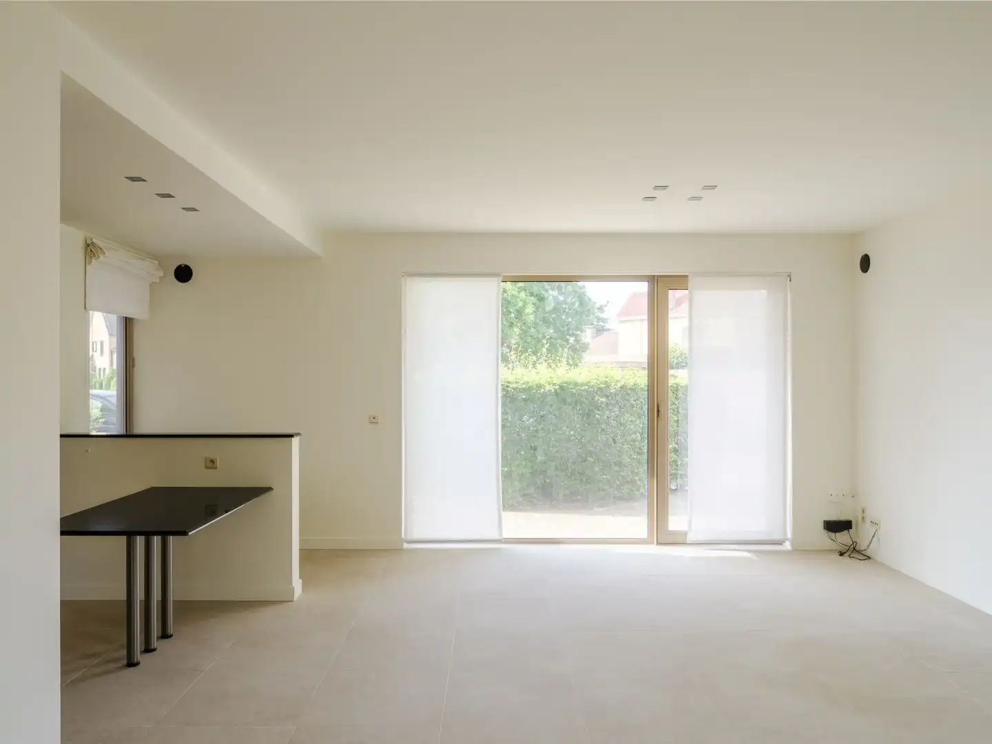 Instapklaar gelijkvloers appartement met 2 slaapkamers en zonnige privétuin foto 3