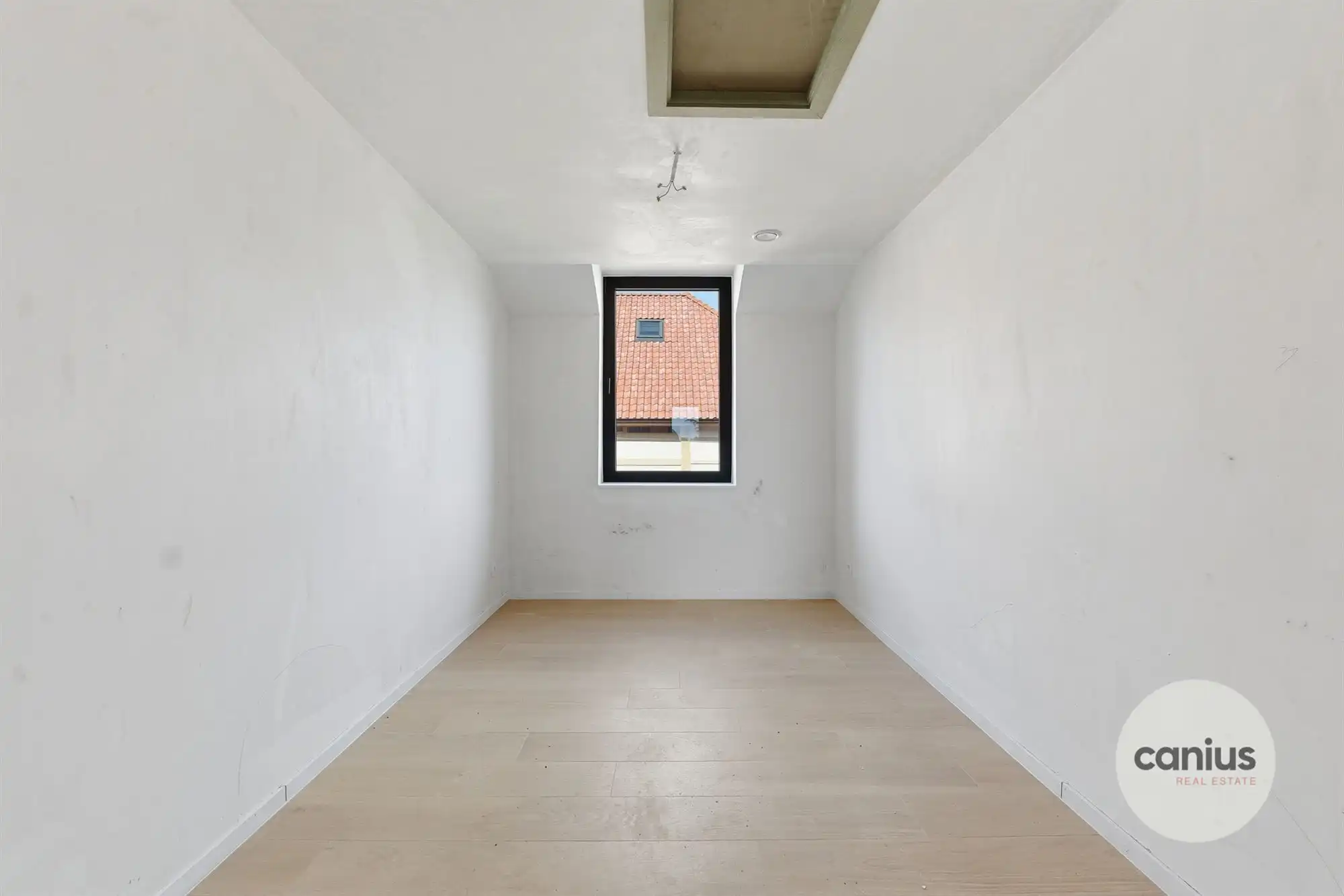 KNAPPE NIEUWBOUWWONING MET 3 SLPKS foto 16