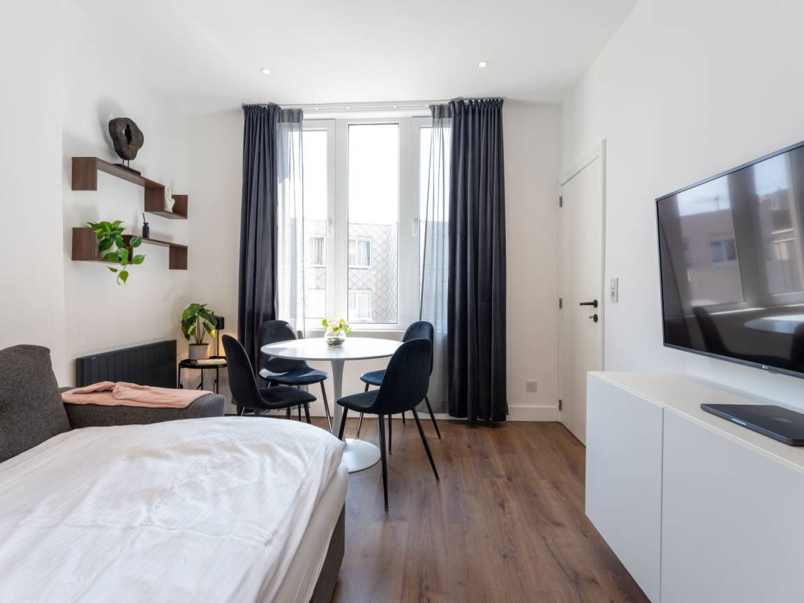 Instapklaar één slaapkamer appartement vlakbij het strand foto 3