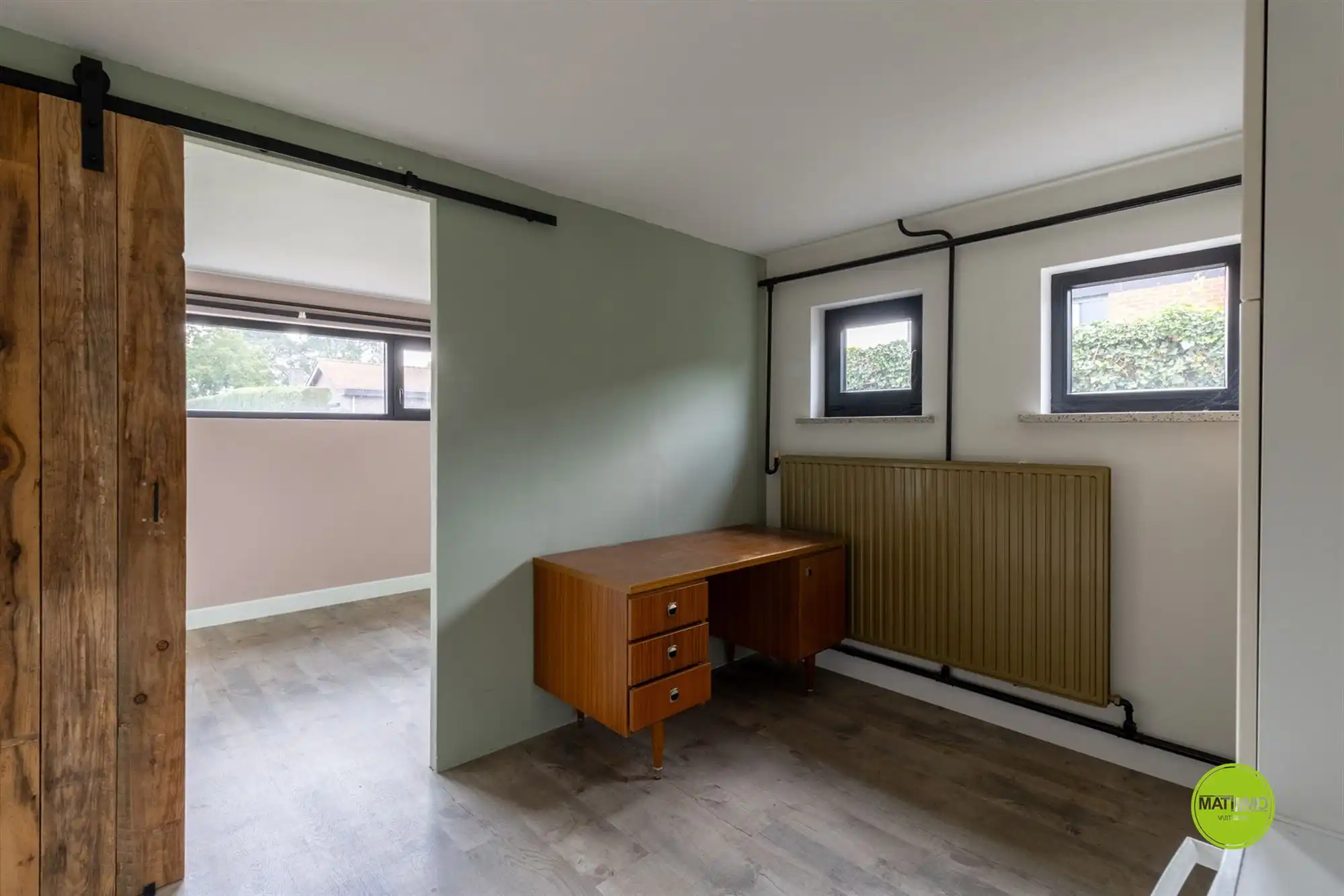 Rustig gelegen, gerenoveerde woning op een ruim perceel foto 15
