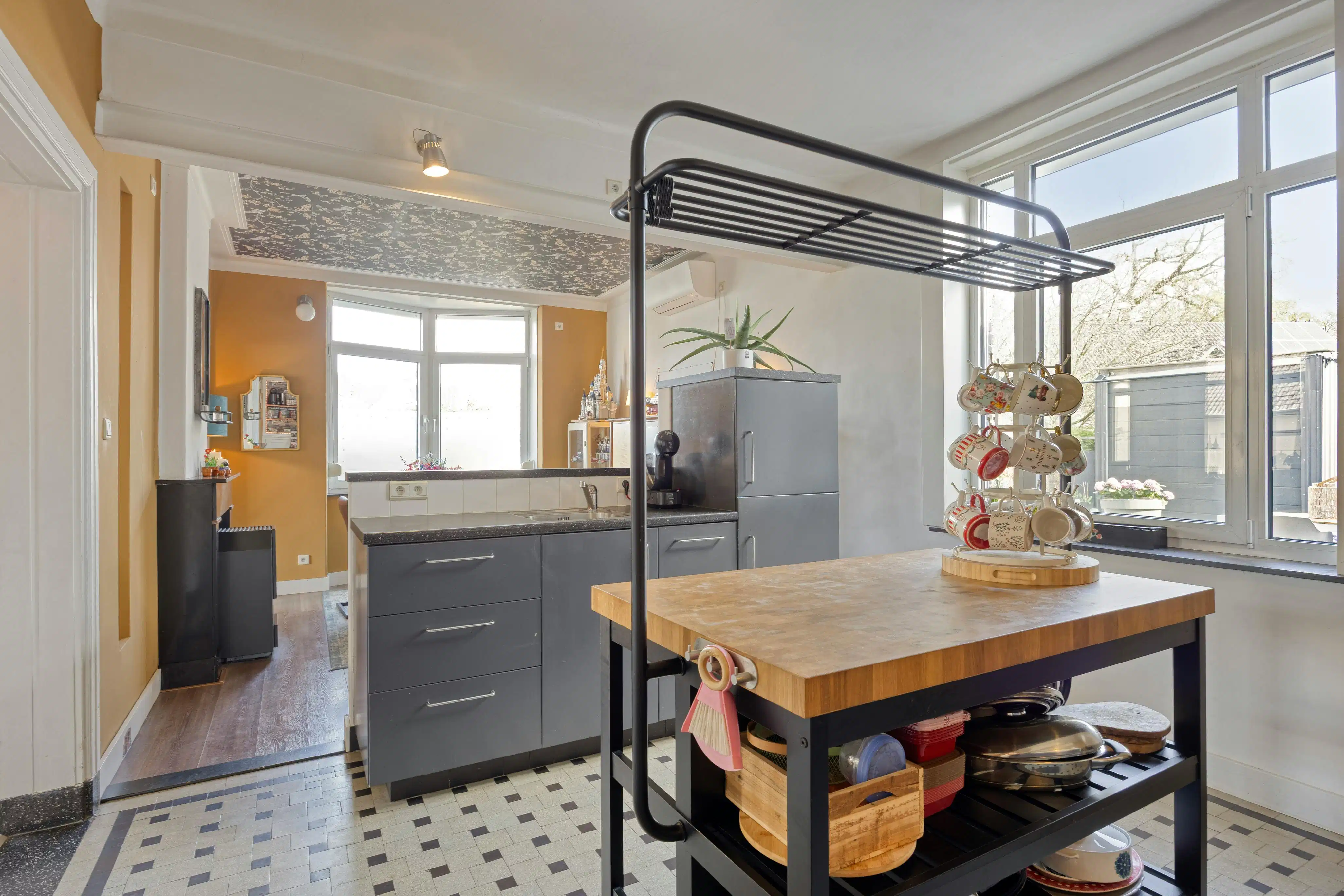 Gezellige, ruime gezinswoning te koop met 4 slaapkamers in Kessenich foto 8