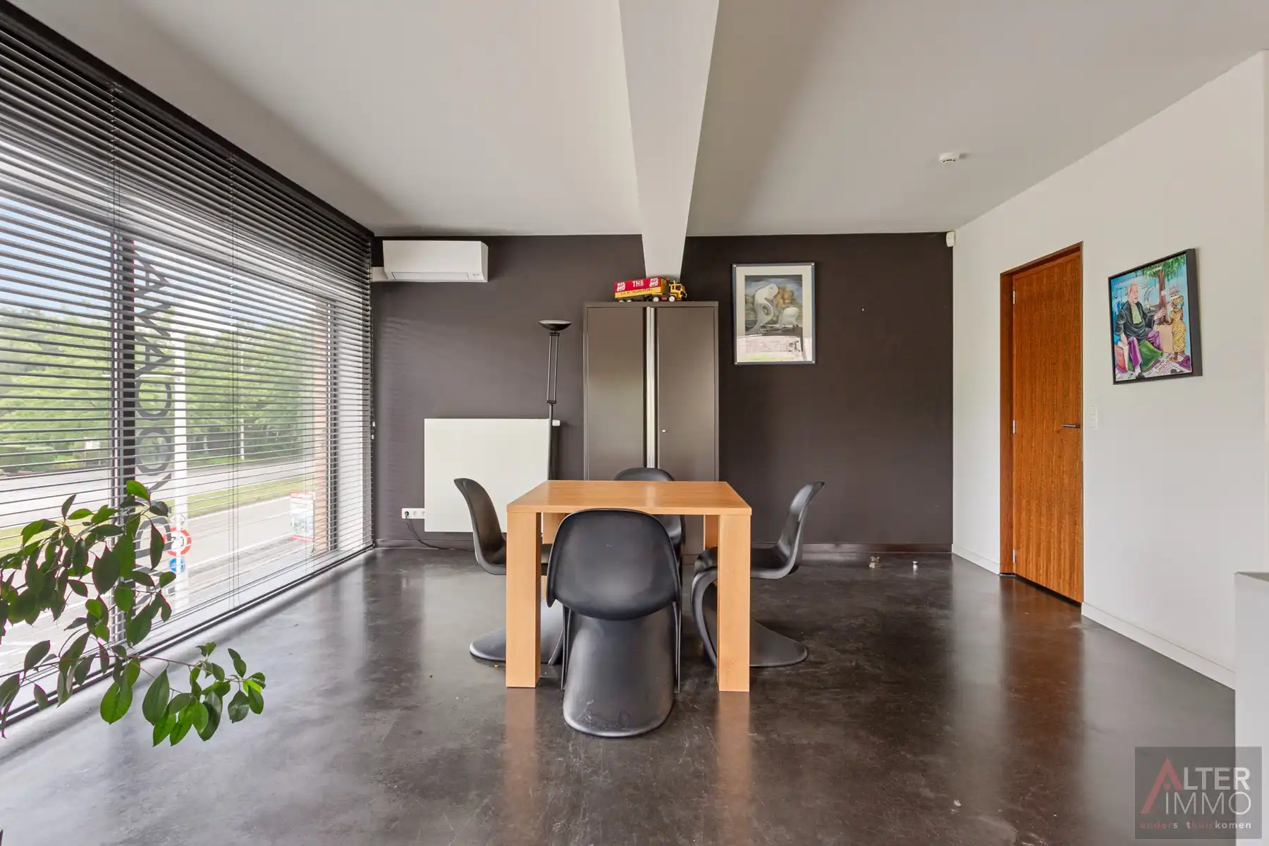 Bedrijfspand met appartement op toplocatie met uiterste visibiliteit! foto 19