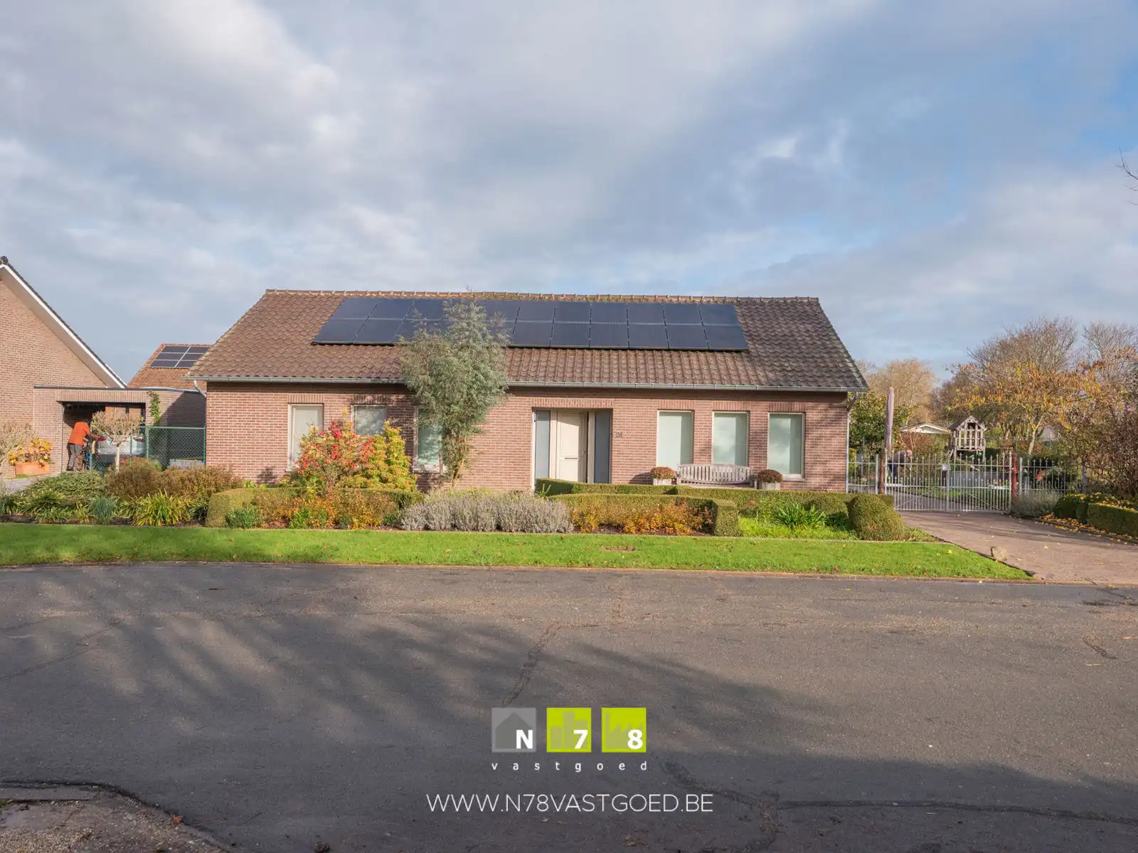 Huis te koop foto {{pictureIndex}}