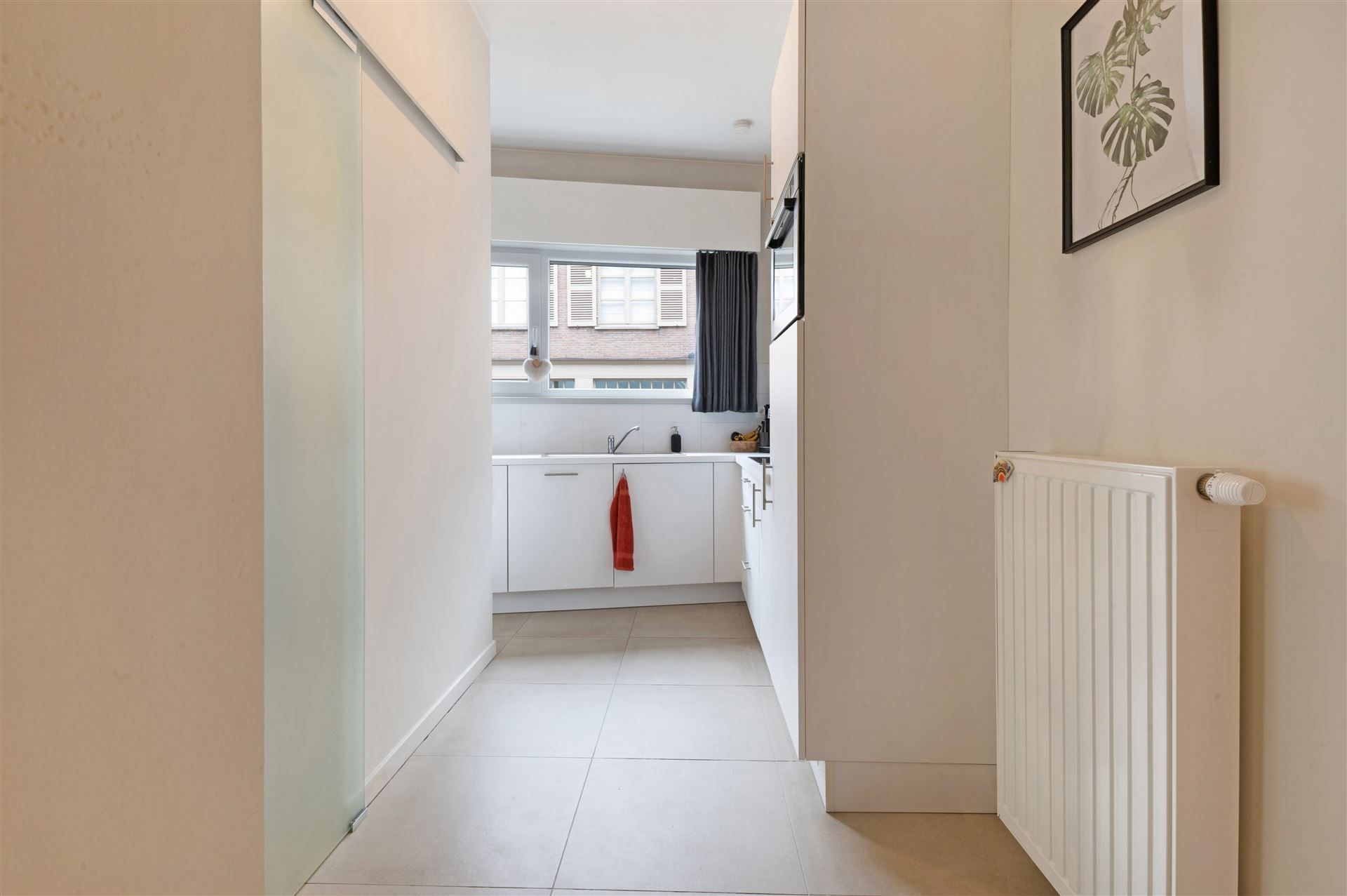 Kwalitatief gerenoveerd gelijkvloers appartement in Drongen! foto 6