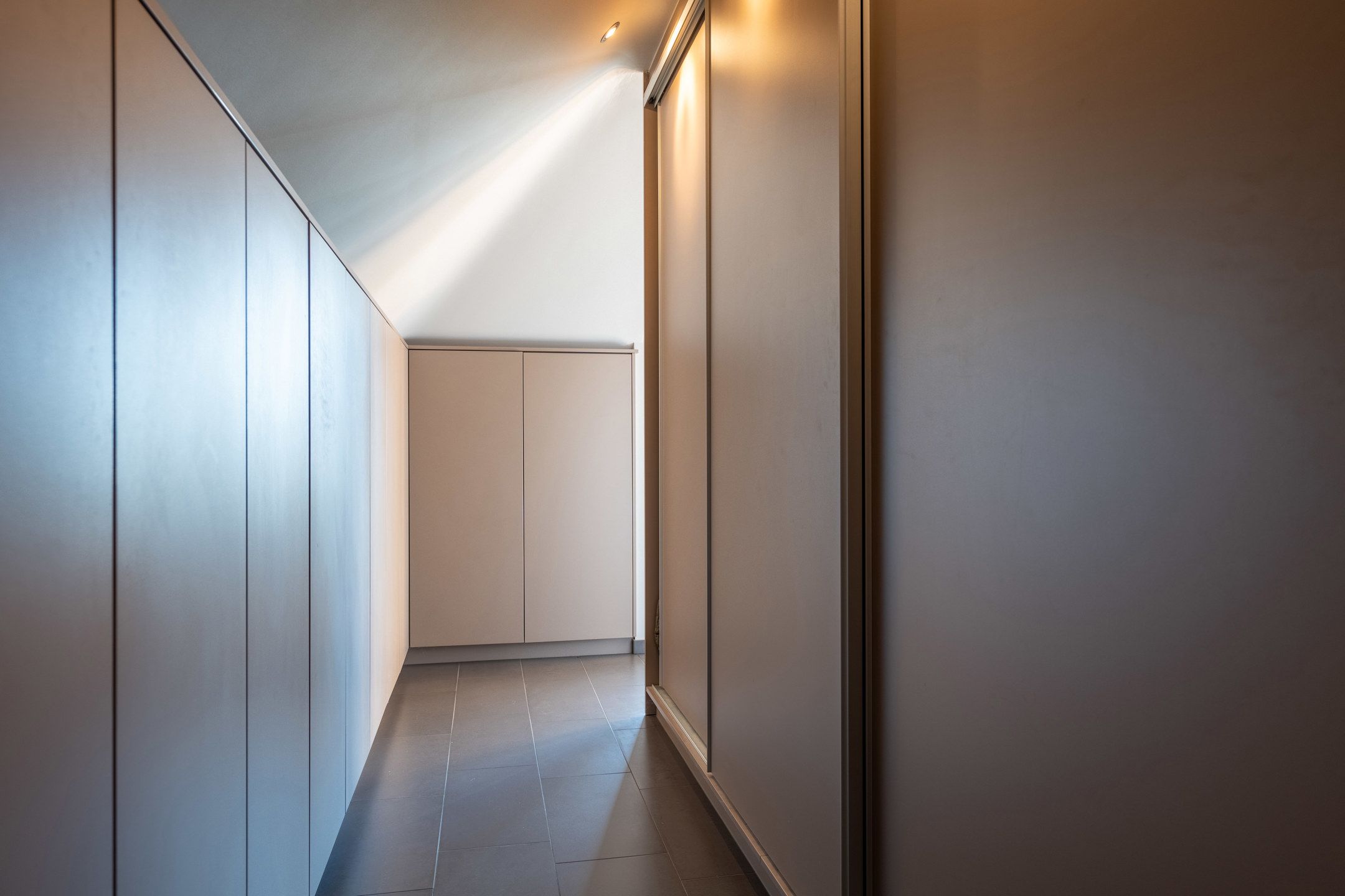 Luxe dakappartement met ruim terras en dubbele garagebox. foto 26