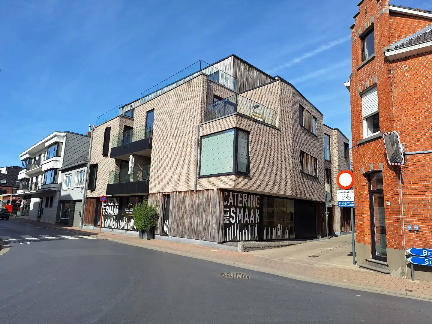 Recente handelsruimte met garage in centrum Oedelem foto 13