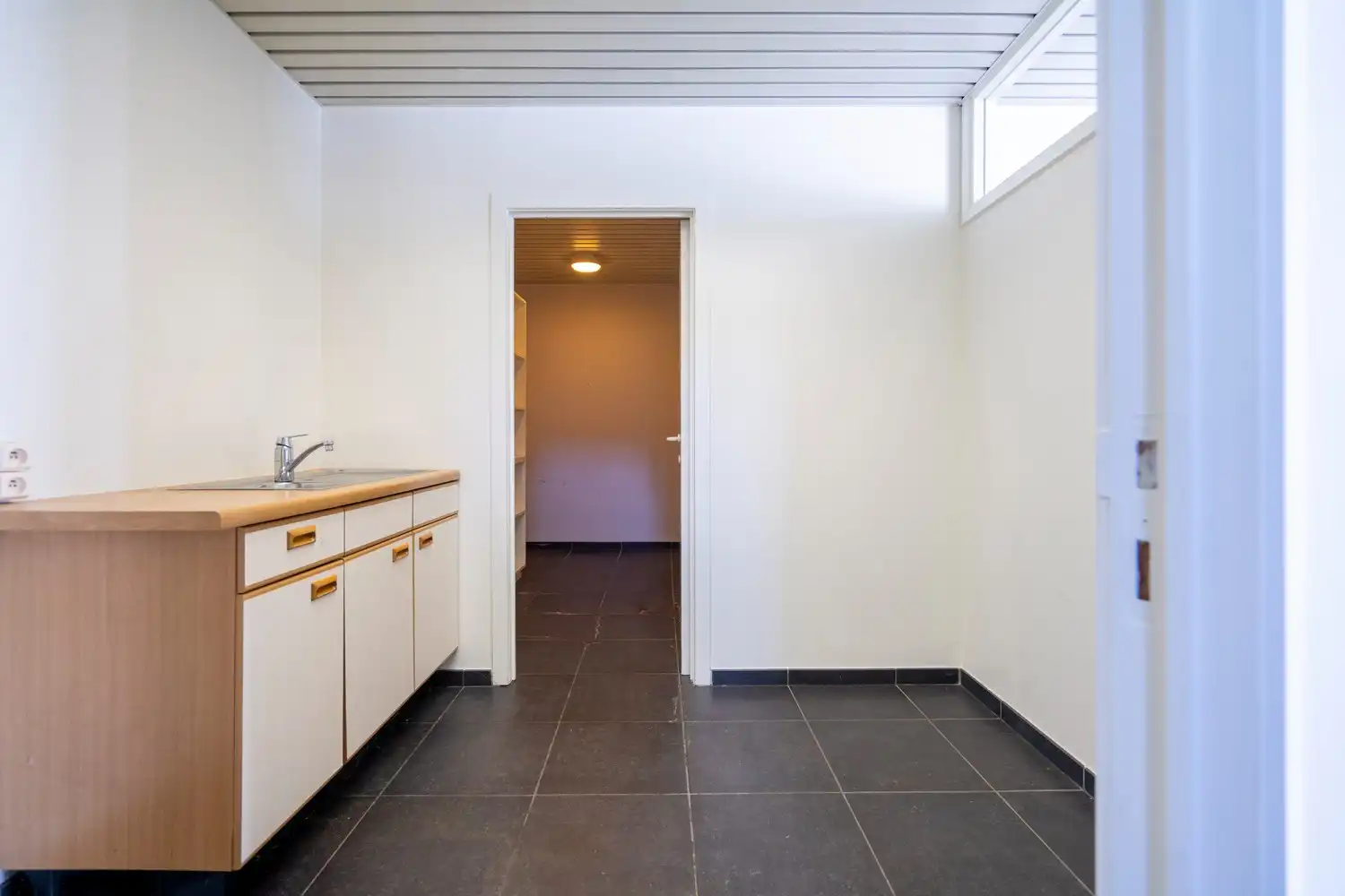 CENTRAAL PAND MET 7x PARKING foto 7