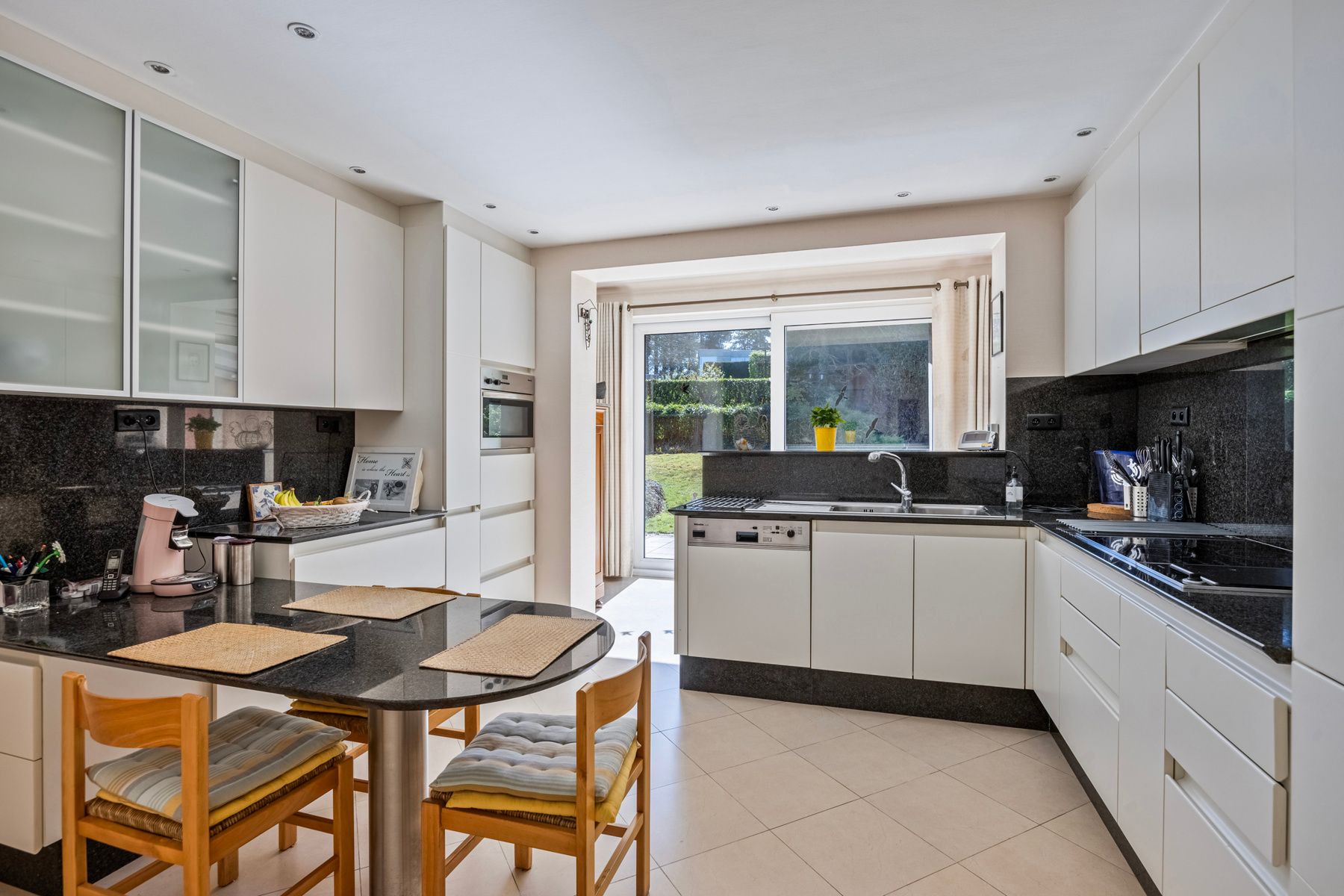 Karakterwoning met veel potentieel foto 7