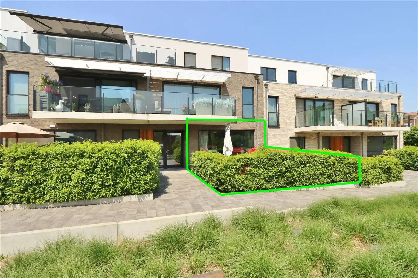 Gelijkvloersappartement met 2 slaapkamers, tuin en staanplaats foto 2