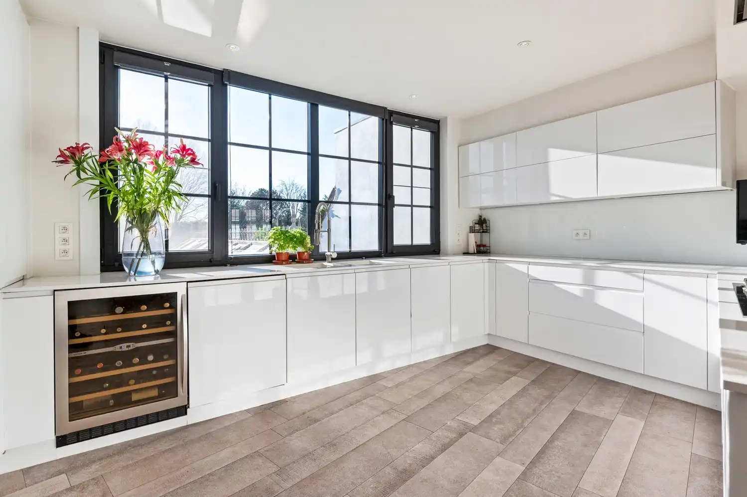 Prachtig duplex appartement met eigen inkom, 4 slaapkamers en terras in Schilde foto 8