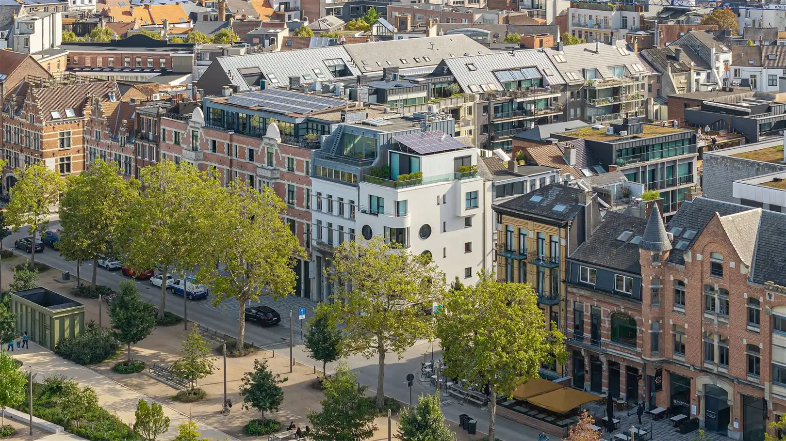 Architecturaal hoekappartement met uitzicht over het Zuidpark foto 17