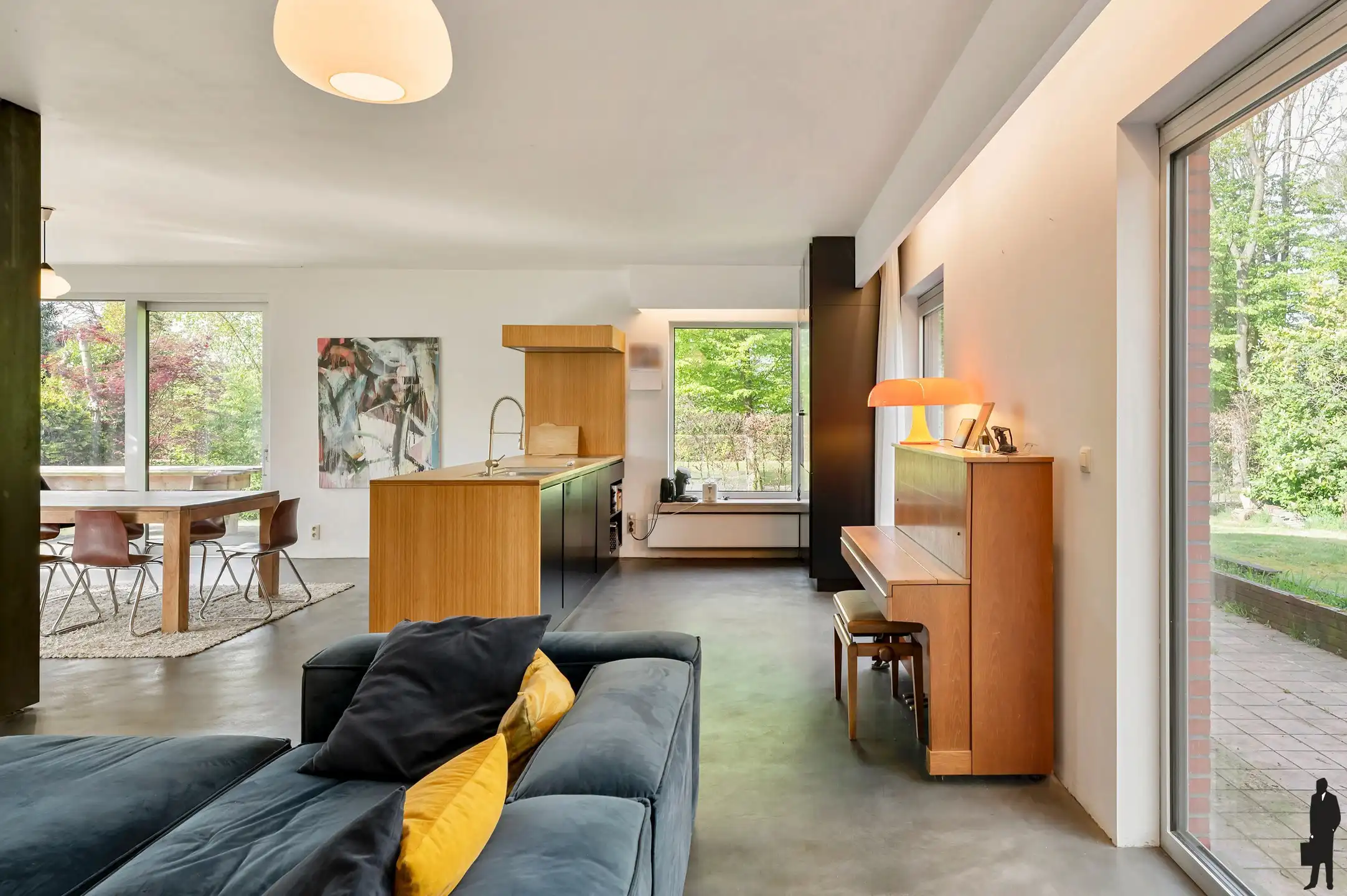 Ruime woning met zorgwoning foto 14