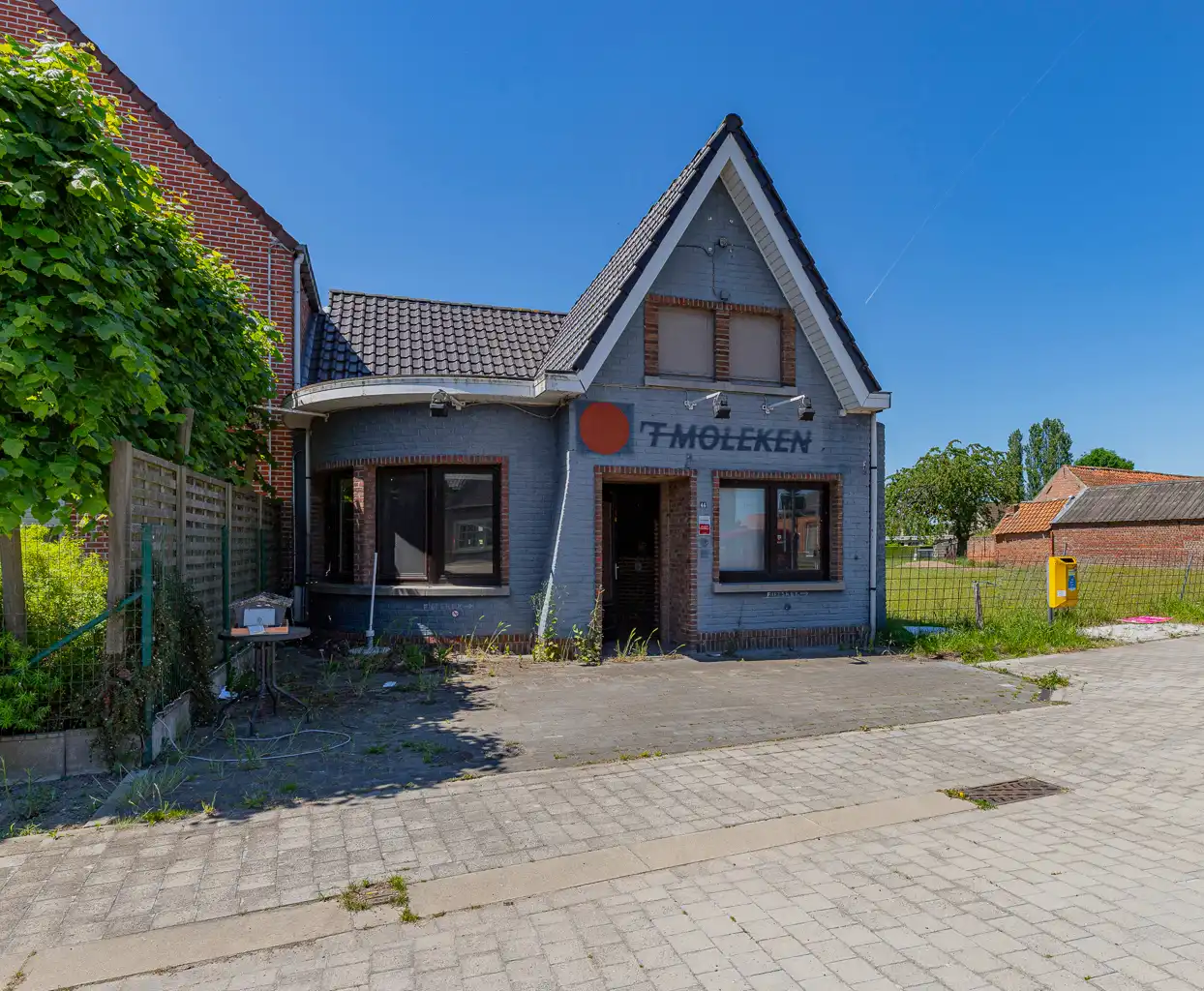 Hoofdfoto van de publicatie: Handelshuis met commerciële mogelijkheden!